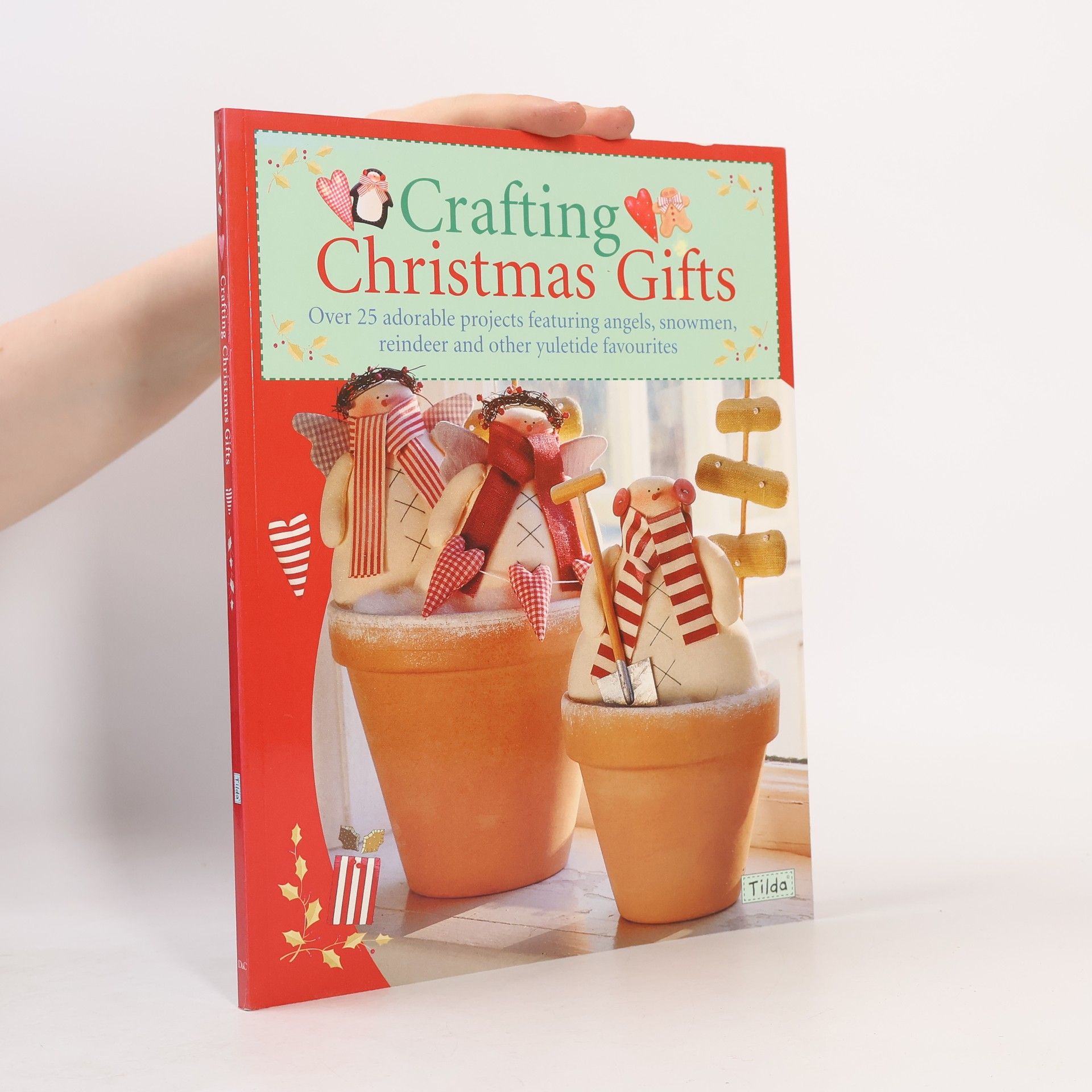 Tone Finnanger Crafting Christmas Gifts