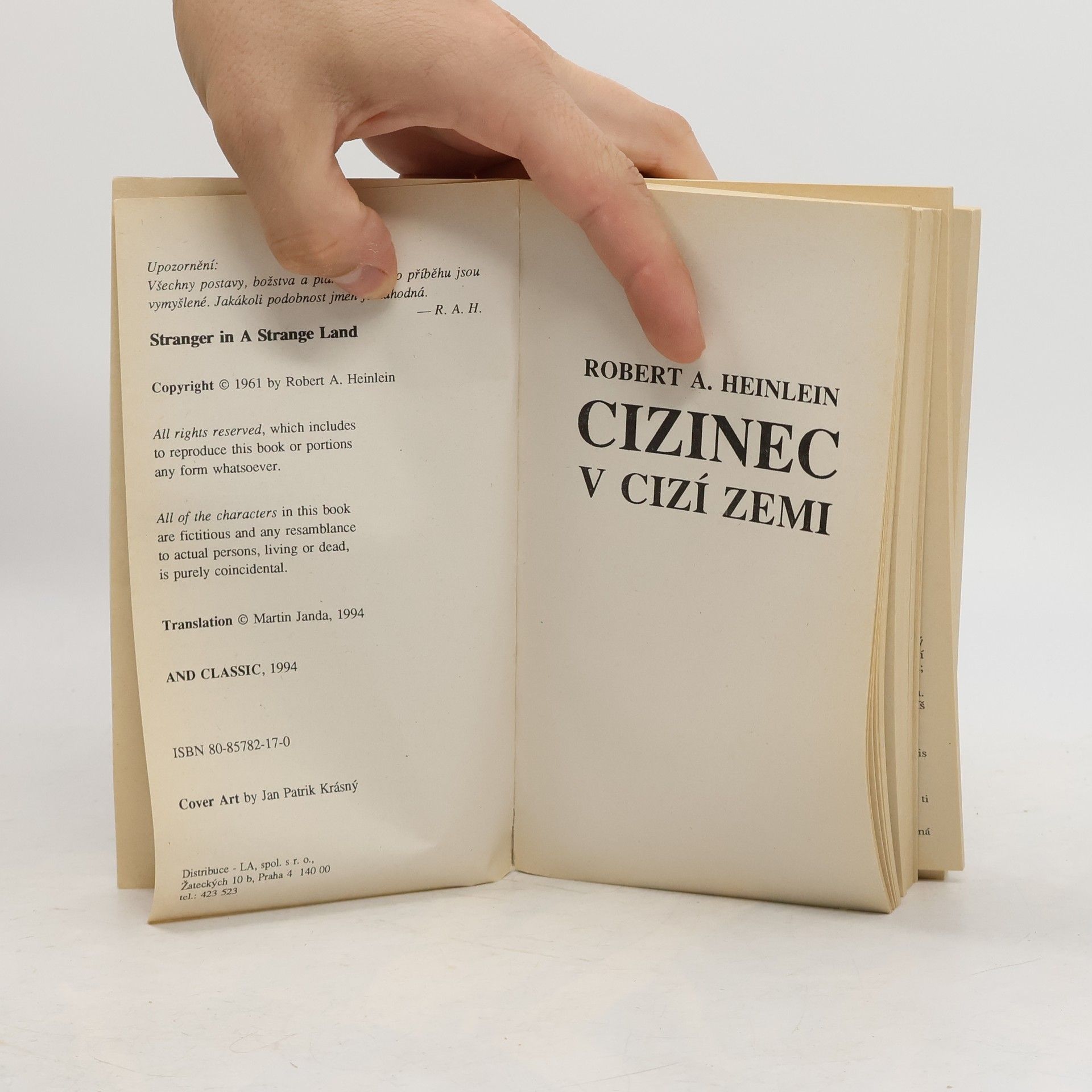Robert A. Heinlein Cizinec v cizí zemi