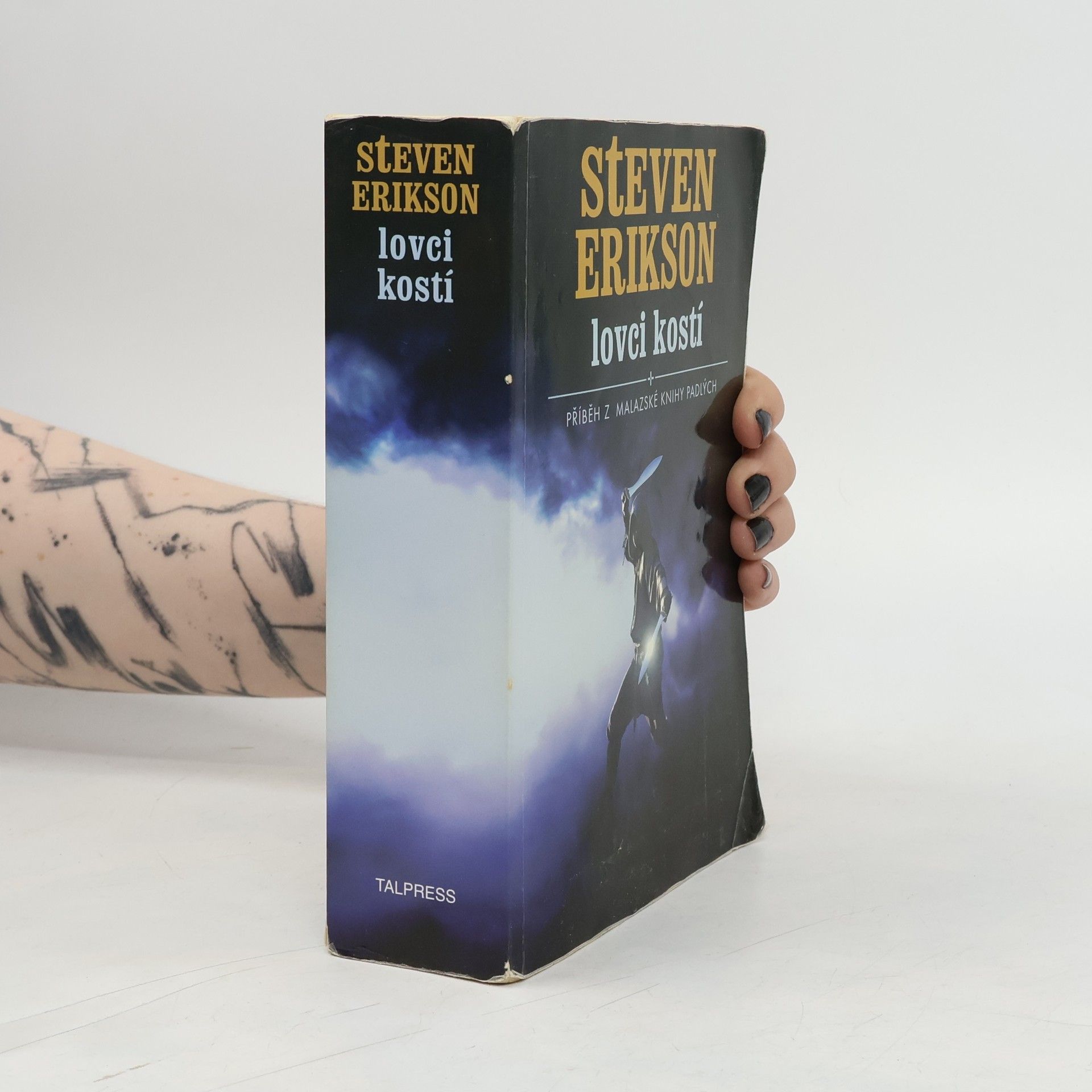 Steven Erikson Lovci kostí