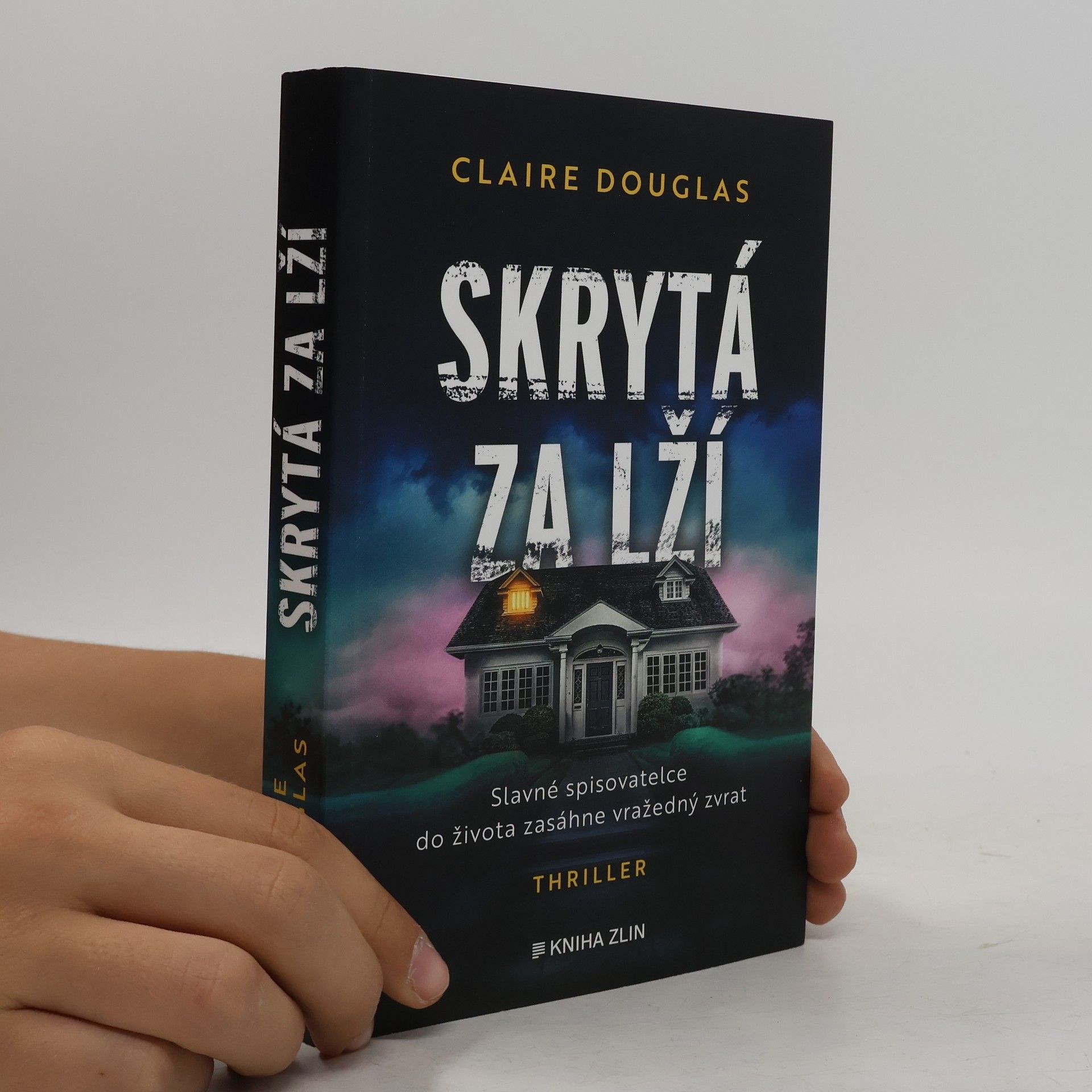 Skrytá za lží