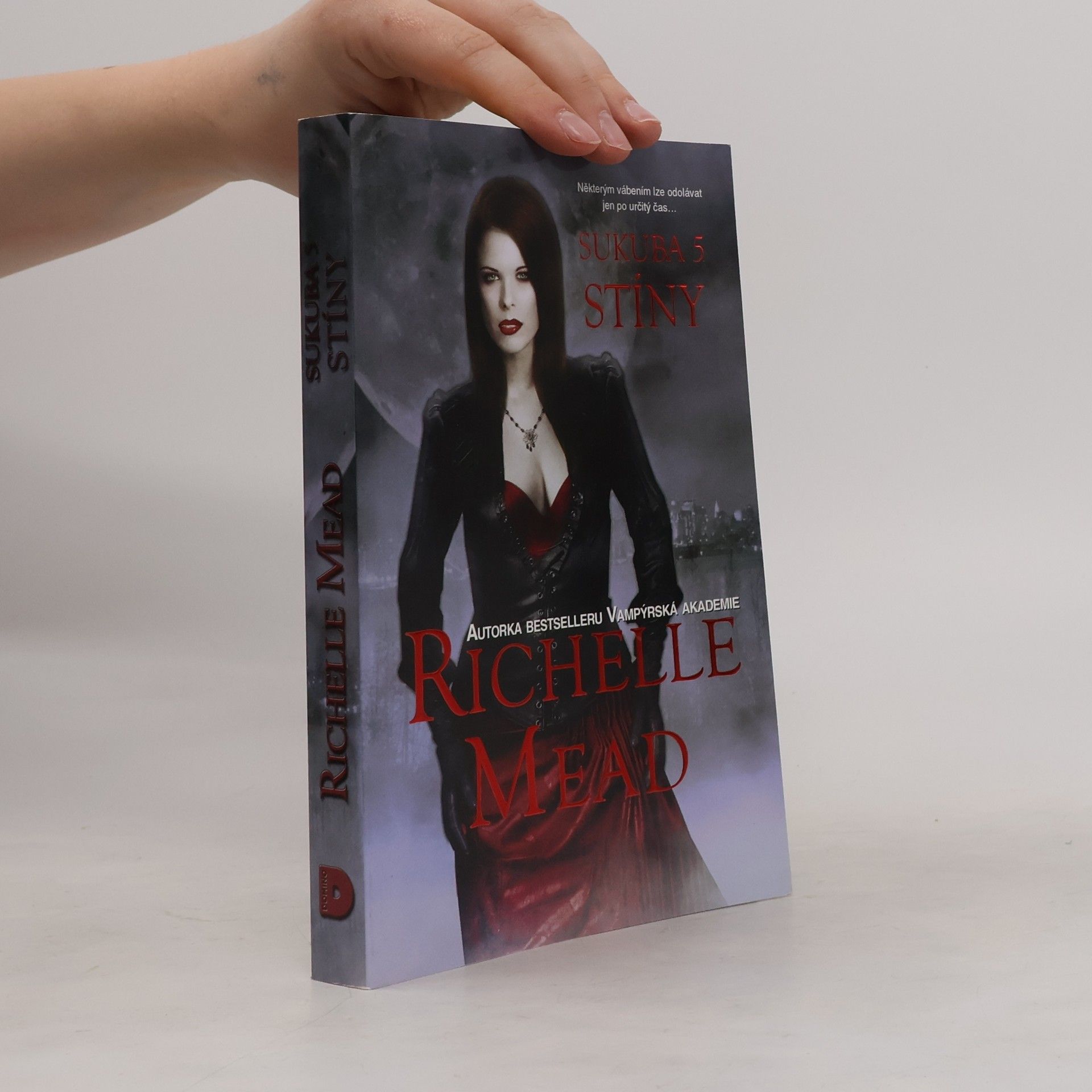 Richelle Mead Sukuba 5. Stíny