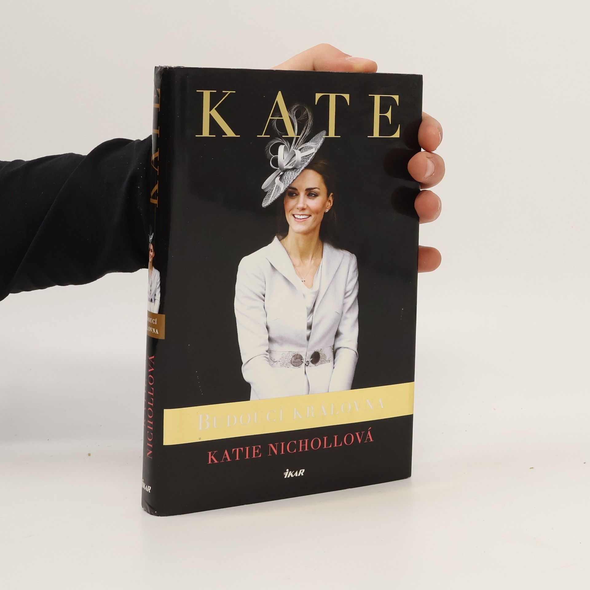 Katie Nicholl Kate: budoucí královna