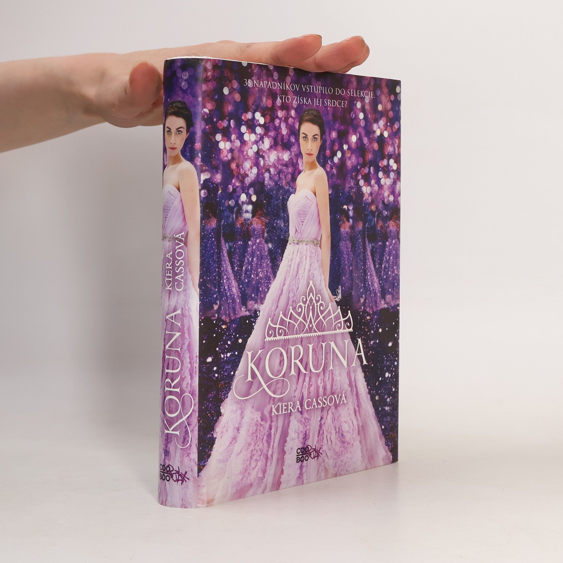 Kiera Cass Koruna