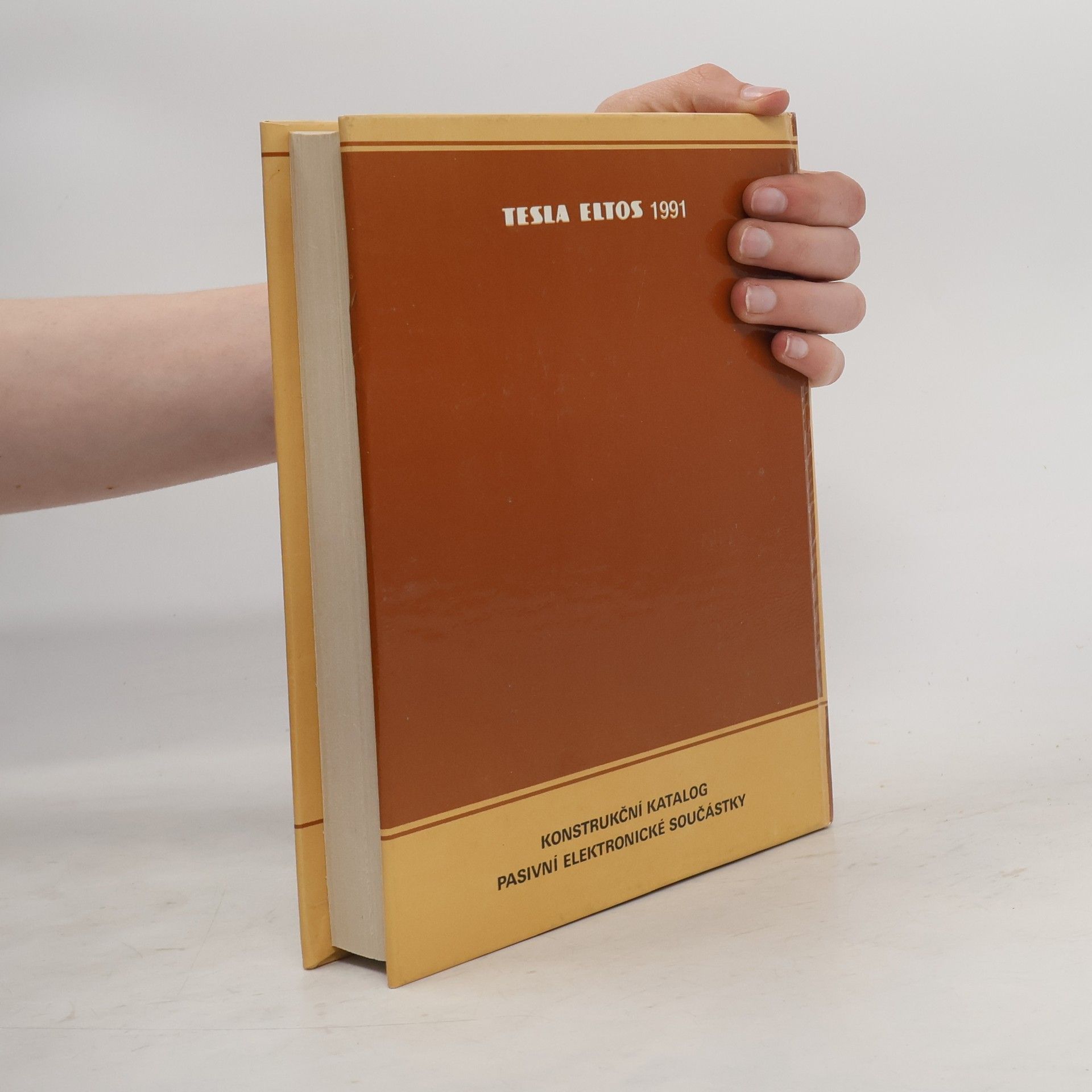 Autorenkollektiv Tesla. Konstrukční katalog. Pasivní elektronické součástky
