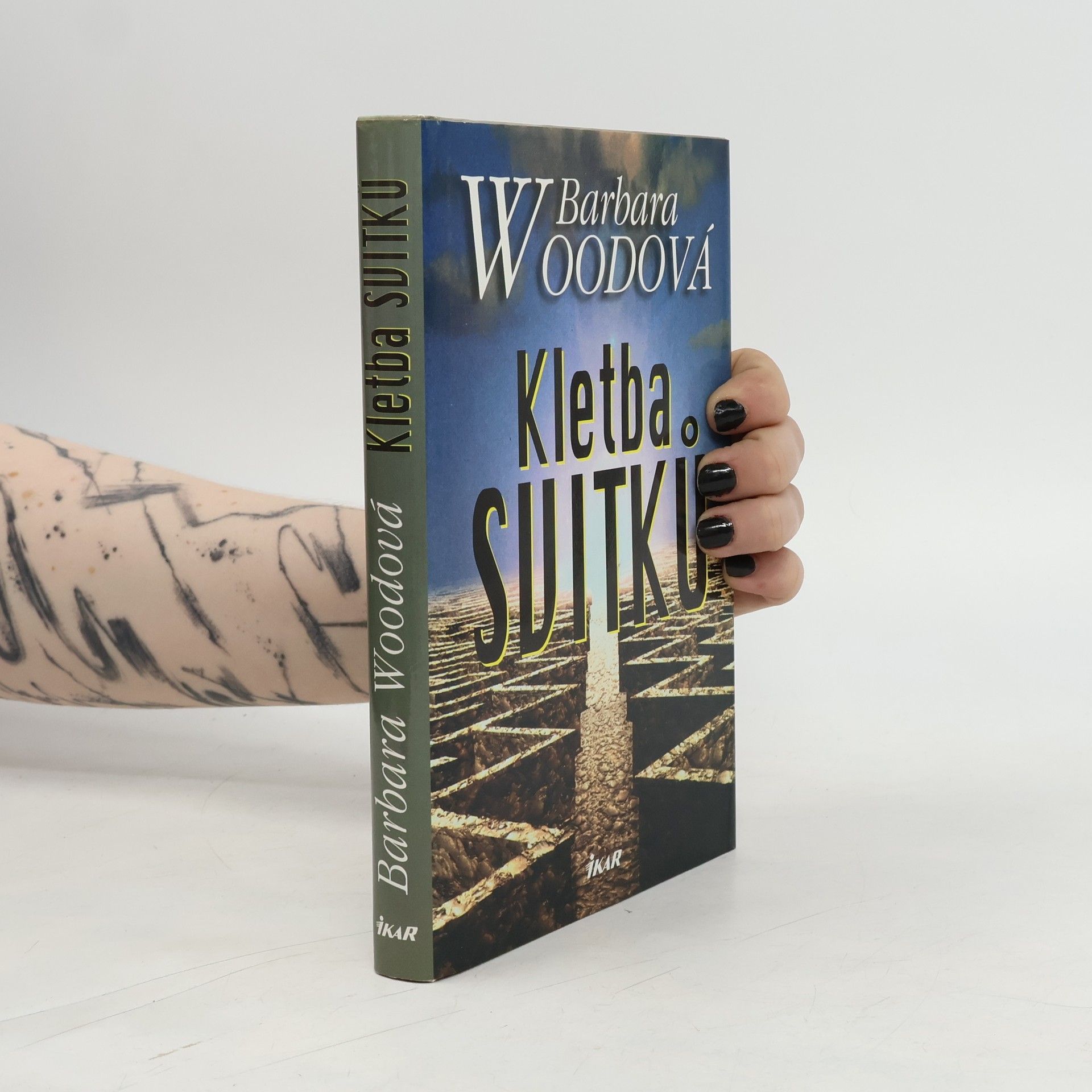 Barbara Wood Kletba svitků