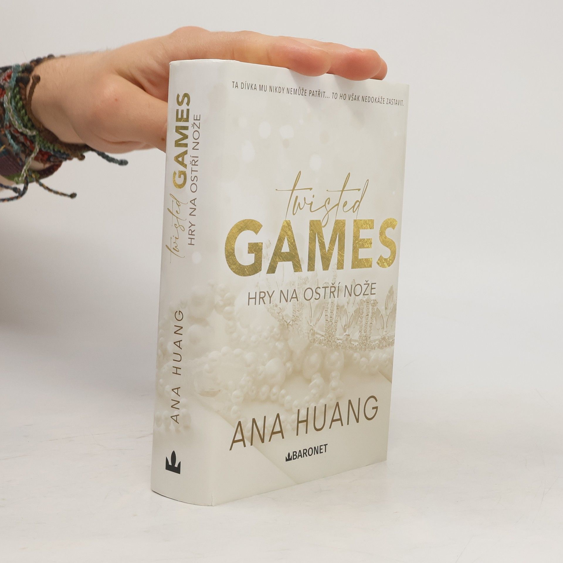 Ana Huang Twisted games. Hry na ostří nože