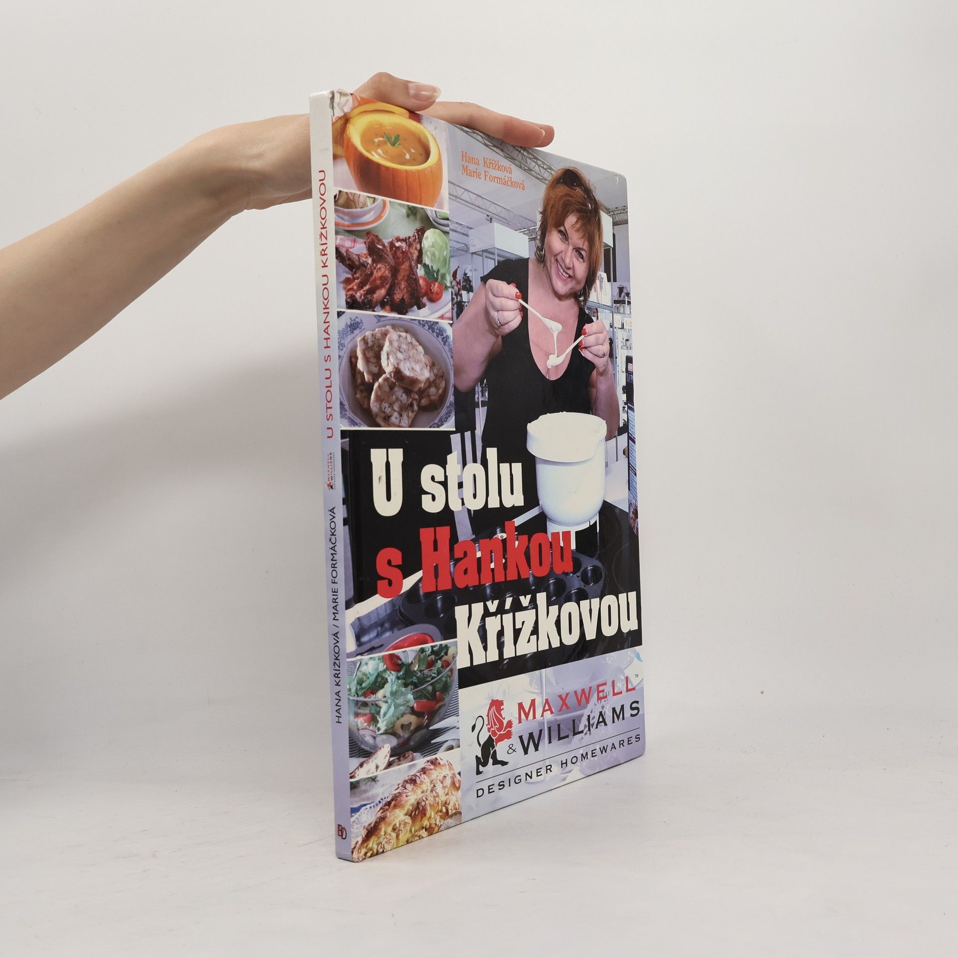 Hana Křížková U stolu s Hankou Křížkovou