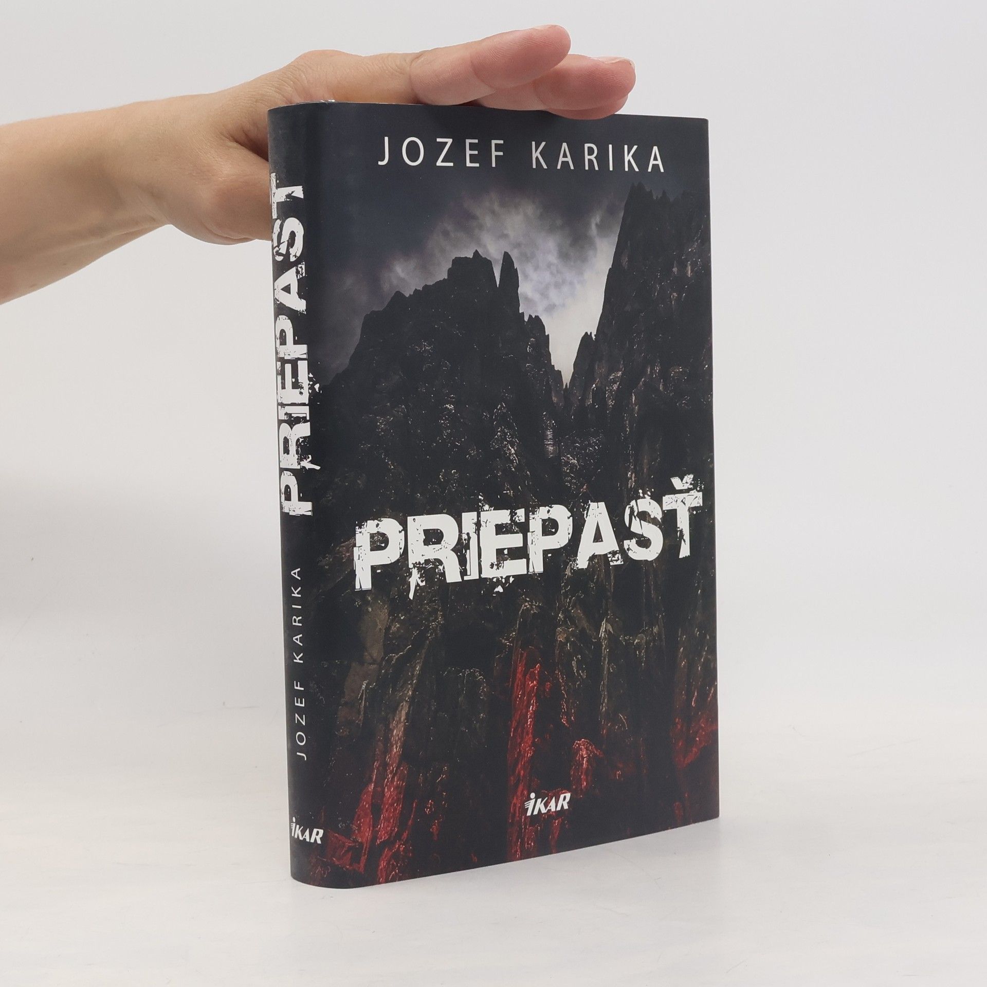 Jozef Karika Priepasť