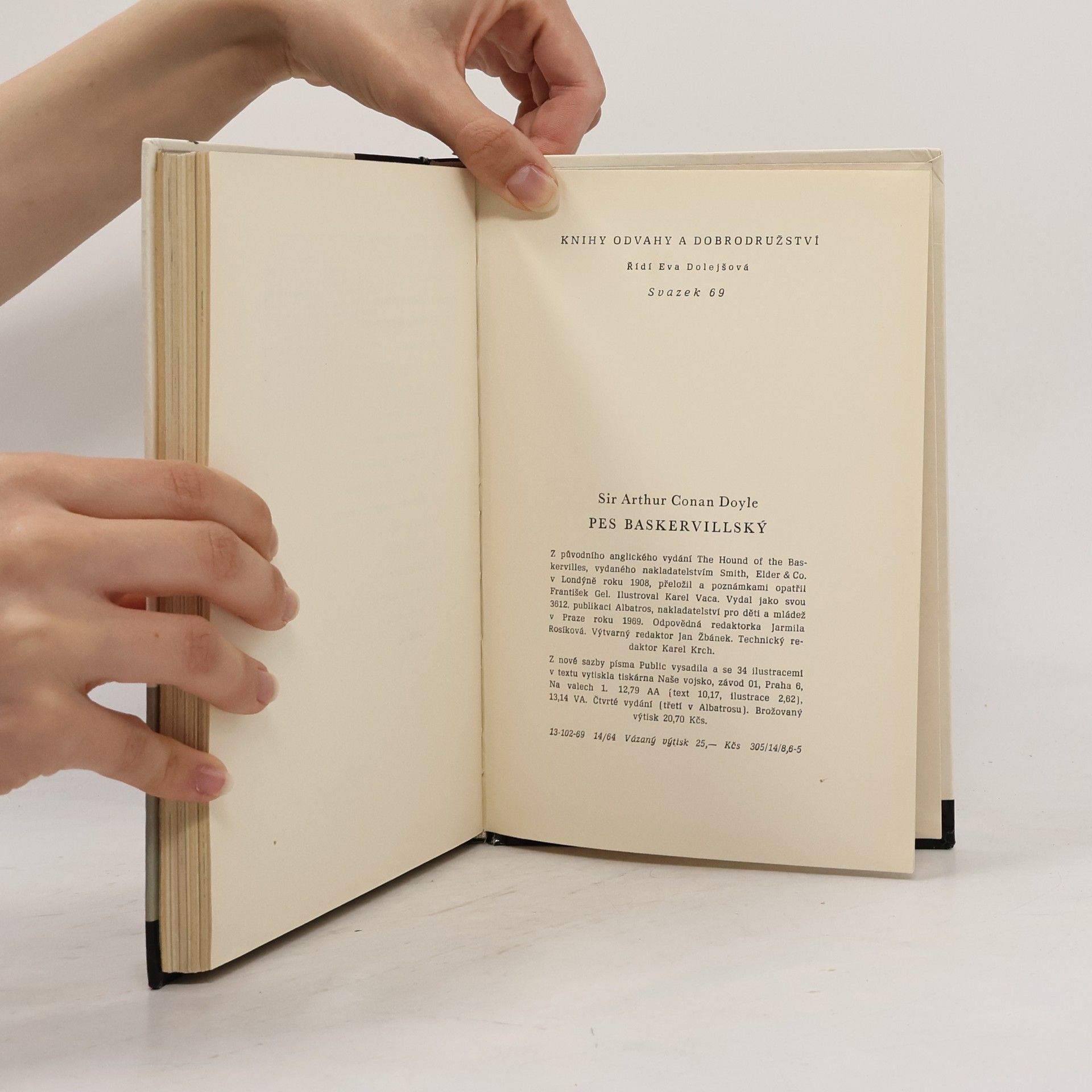 Arthur Conan Doyle Pes baskervillský