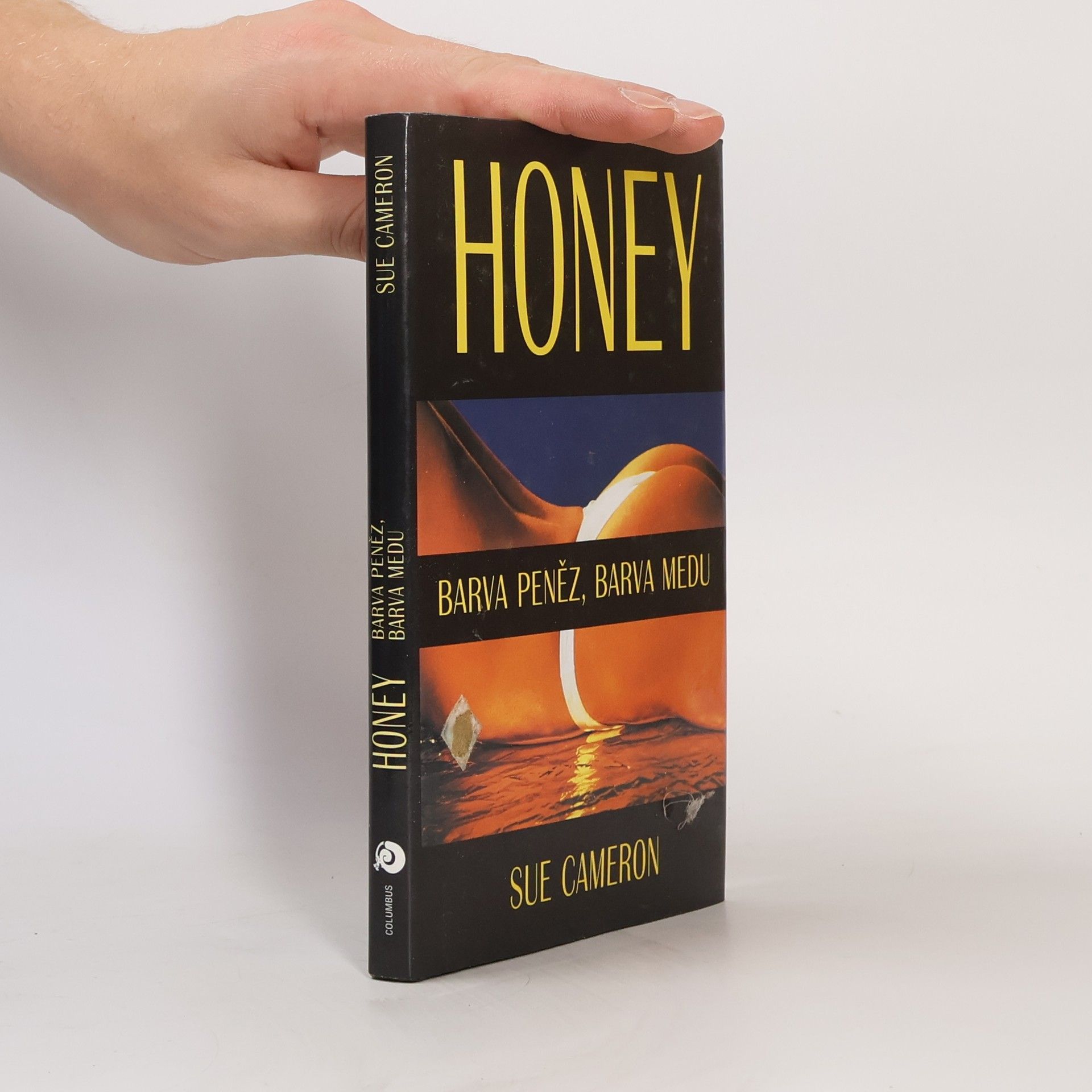 Sue Cameron HONEY Barva peněz, barva medu