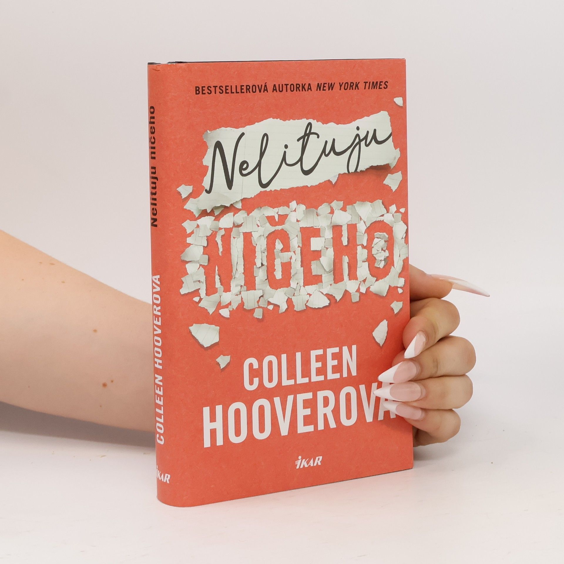 Colleen Hoover Nelituju ničeho