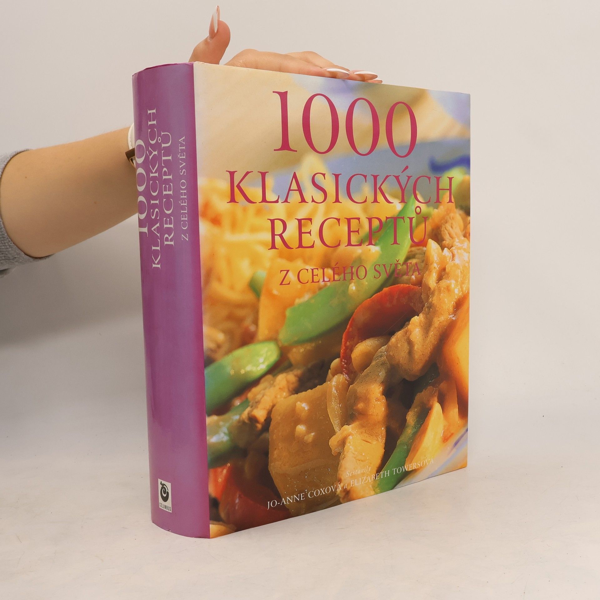 JoAnne Cox 1000 klasických receptů z celého světa