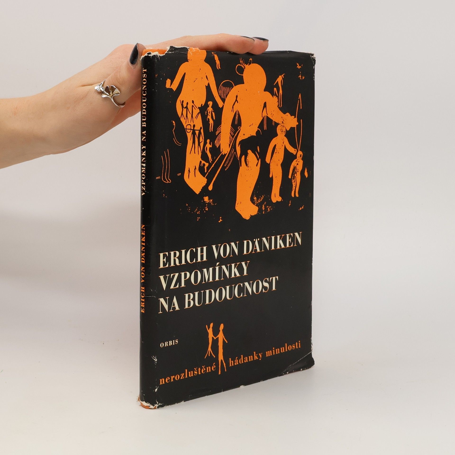 Erich von Däniken Vzpomínky na budoucnost