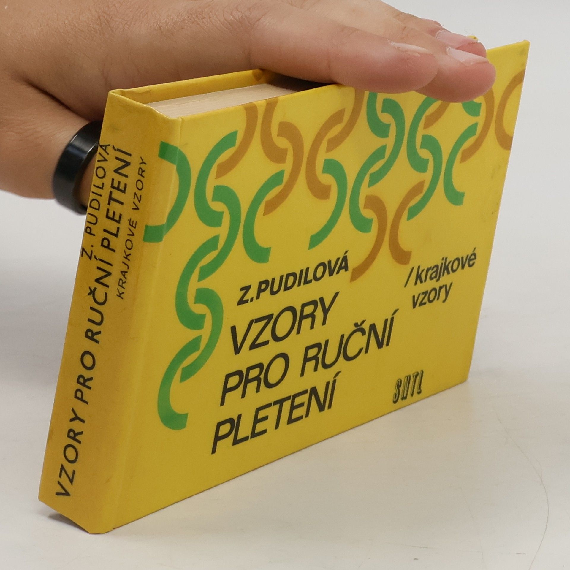 Vzory pro ruční pletení. Krajkové vzory