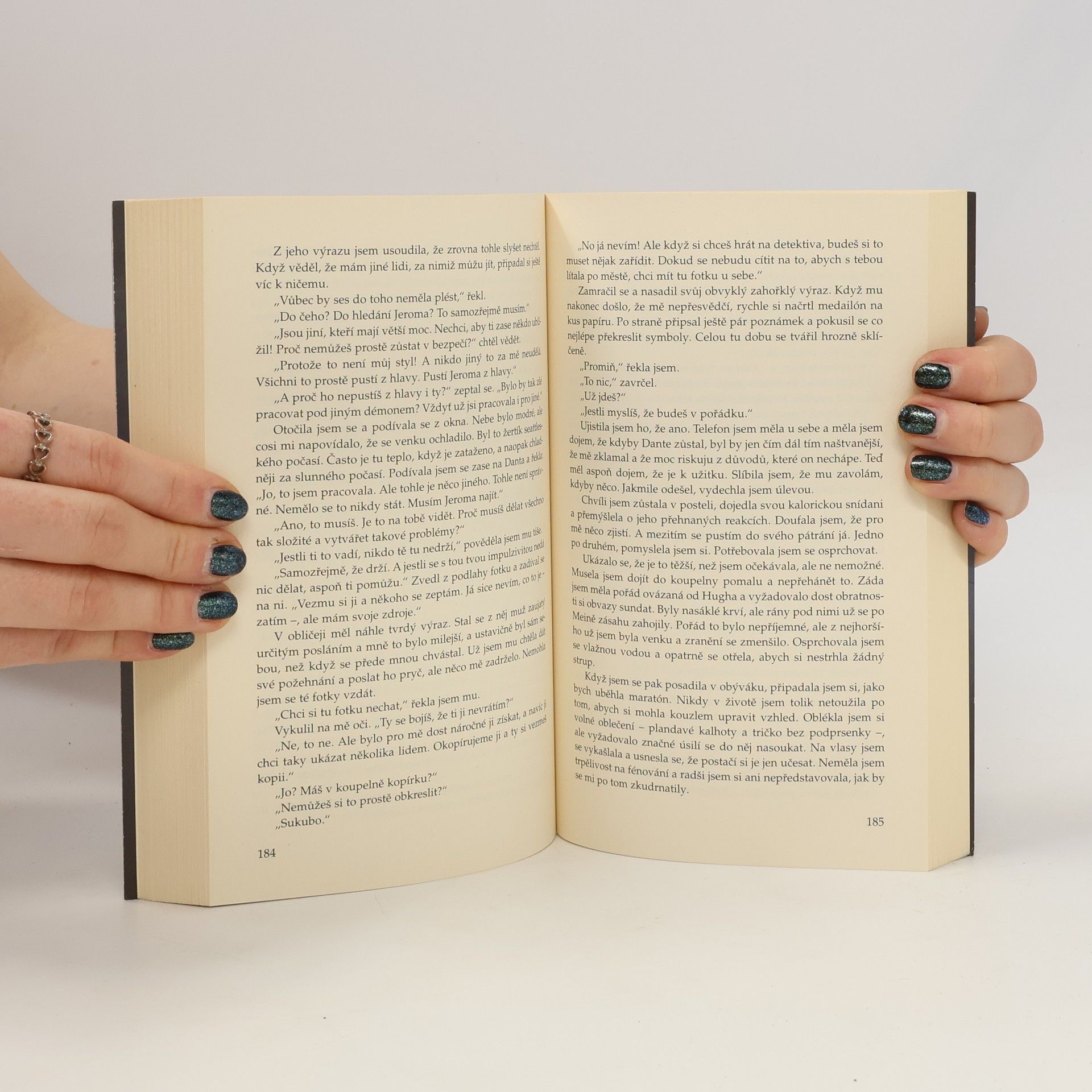 Richelle Mead Sukuba 4 - Žár
