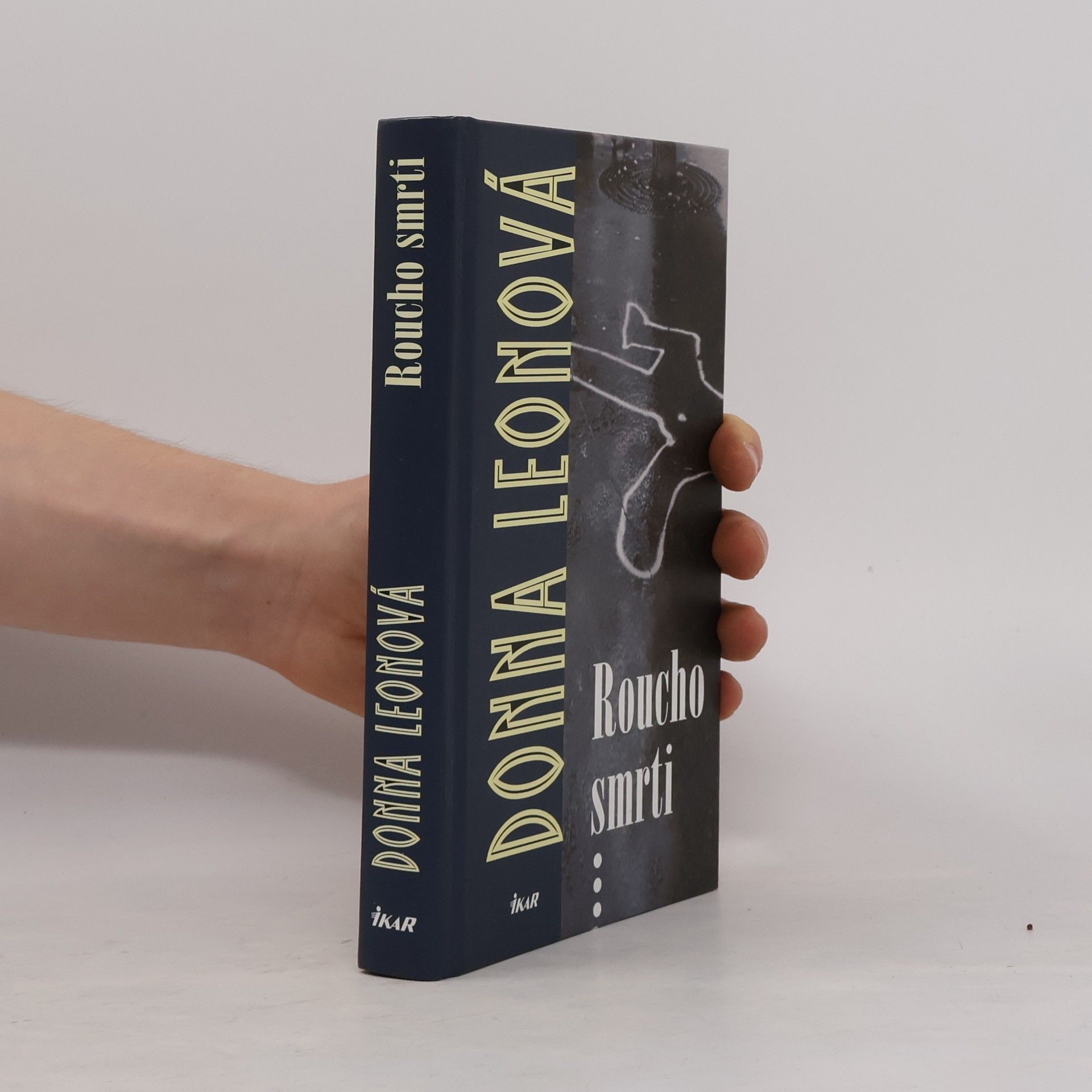 Donna Leon Roucho smrti