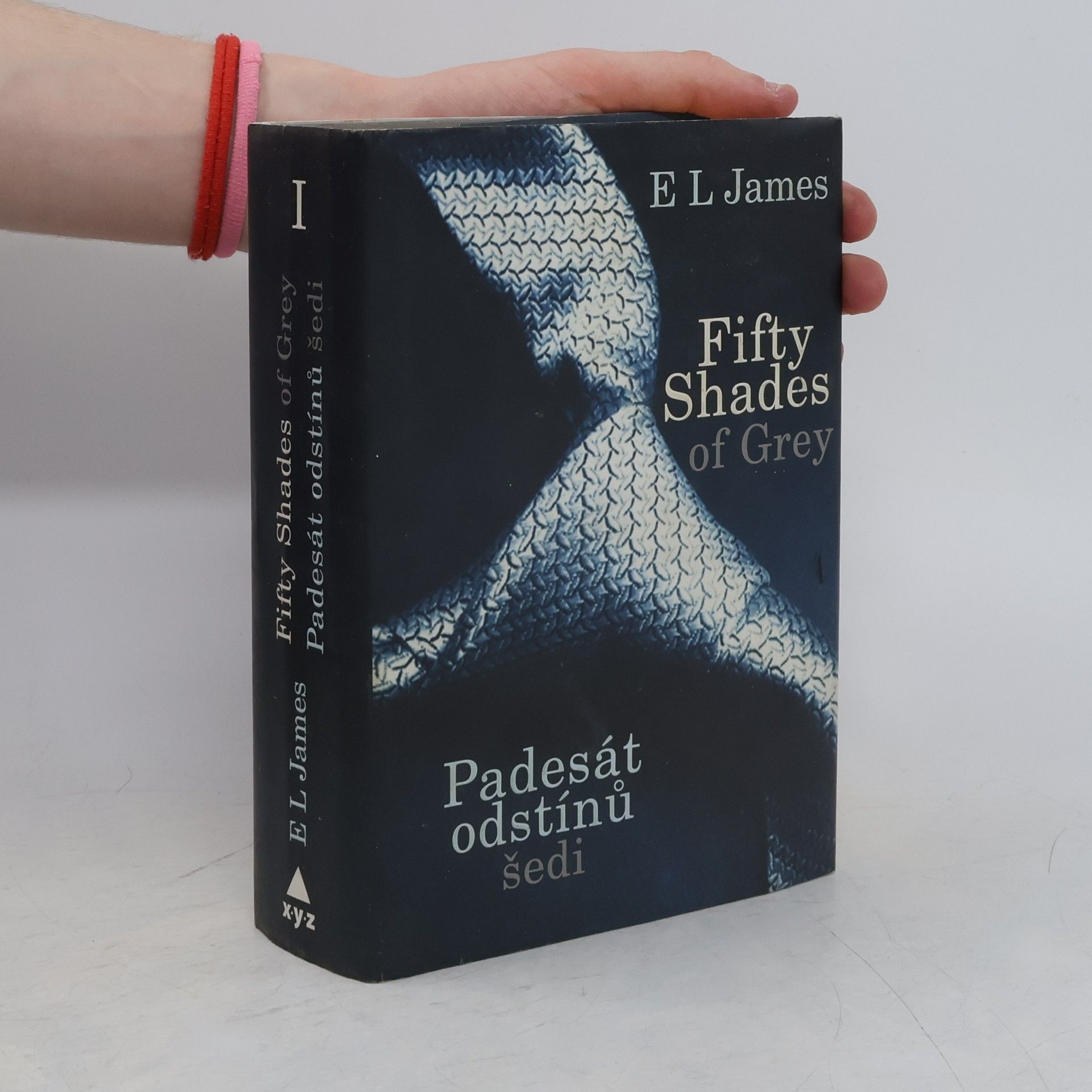 E L James Padesát odstínů šedi