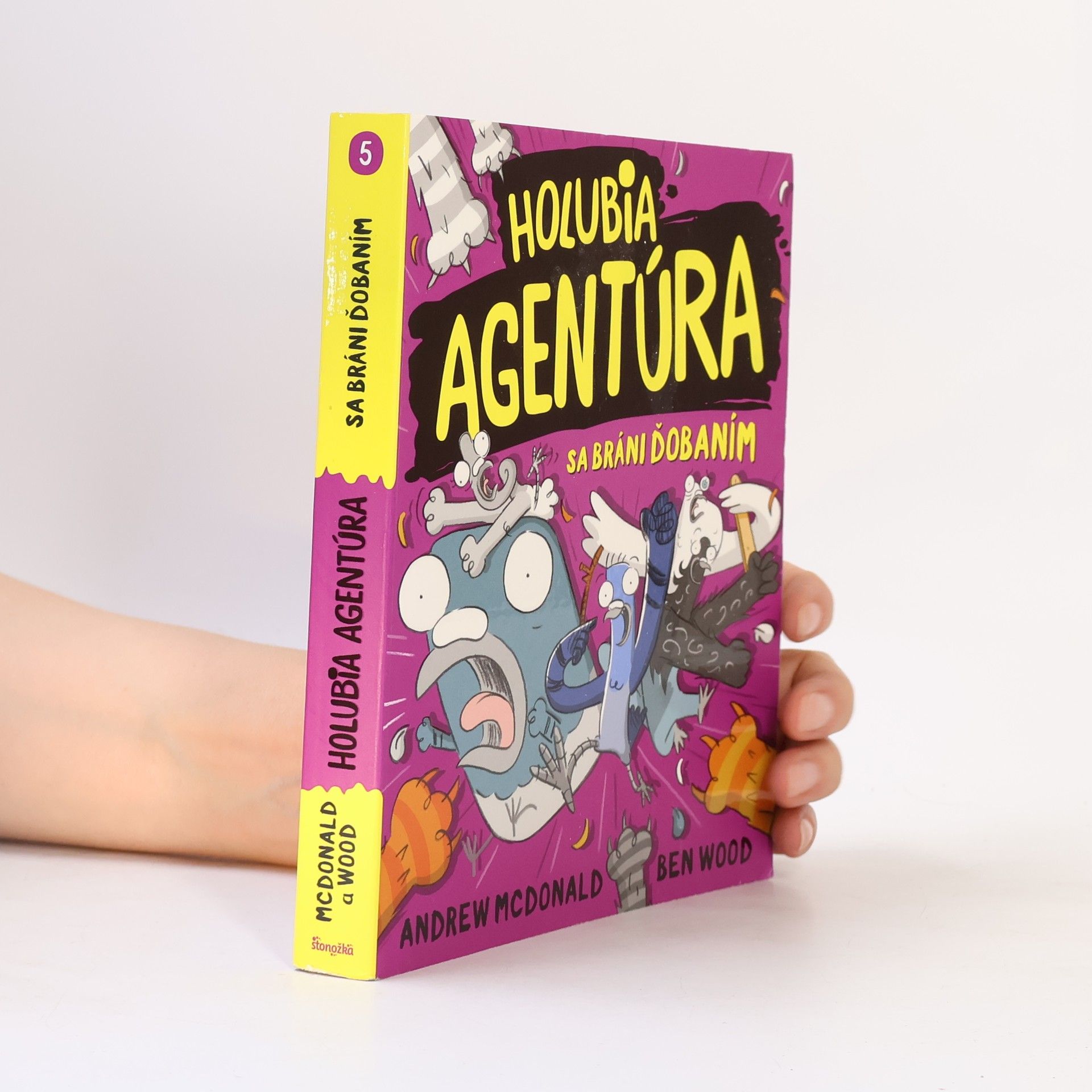 Andrew McDonald Holubia agentúra sa bráni ďobaním