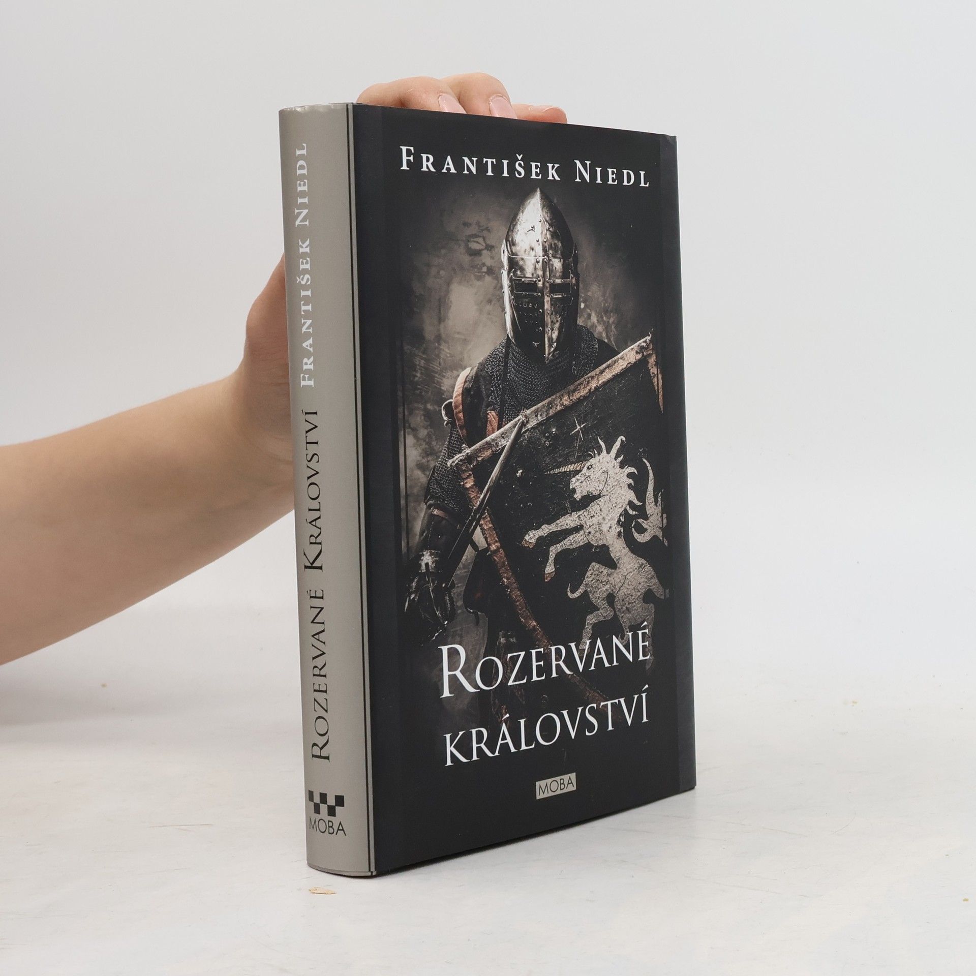 František Niedl Rozervané království