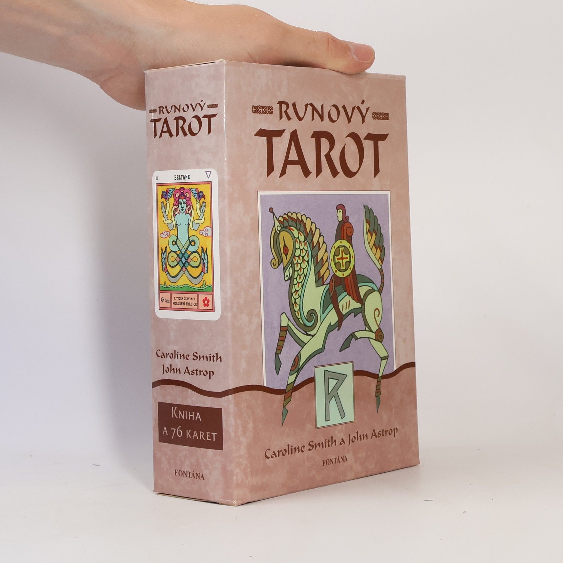 Caroline Smith Runový tarot