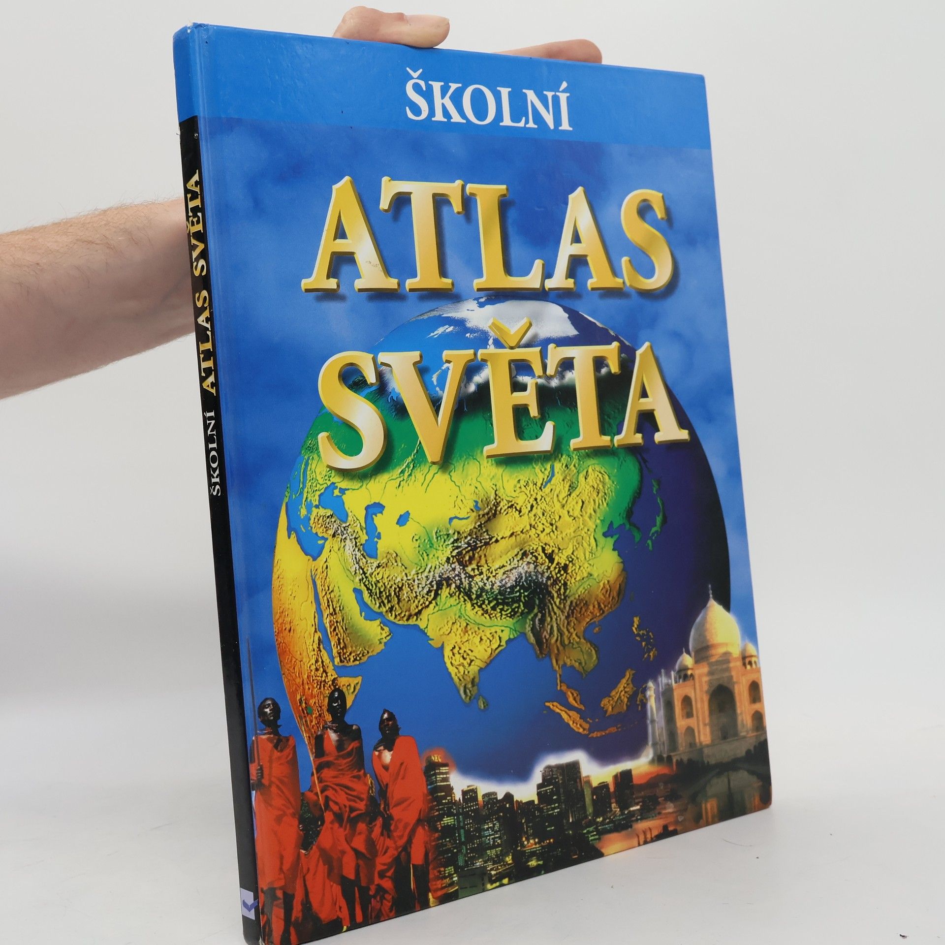 s.r.o Svojtka § Co. Školní atlas světa