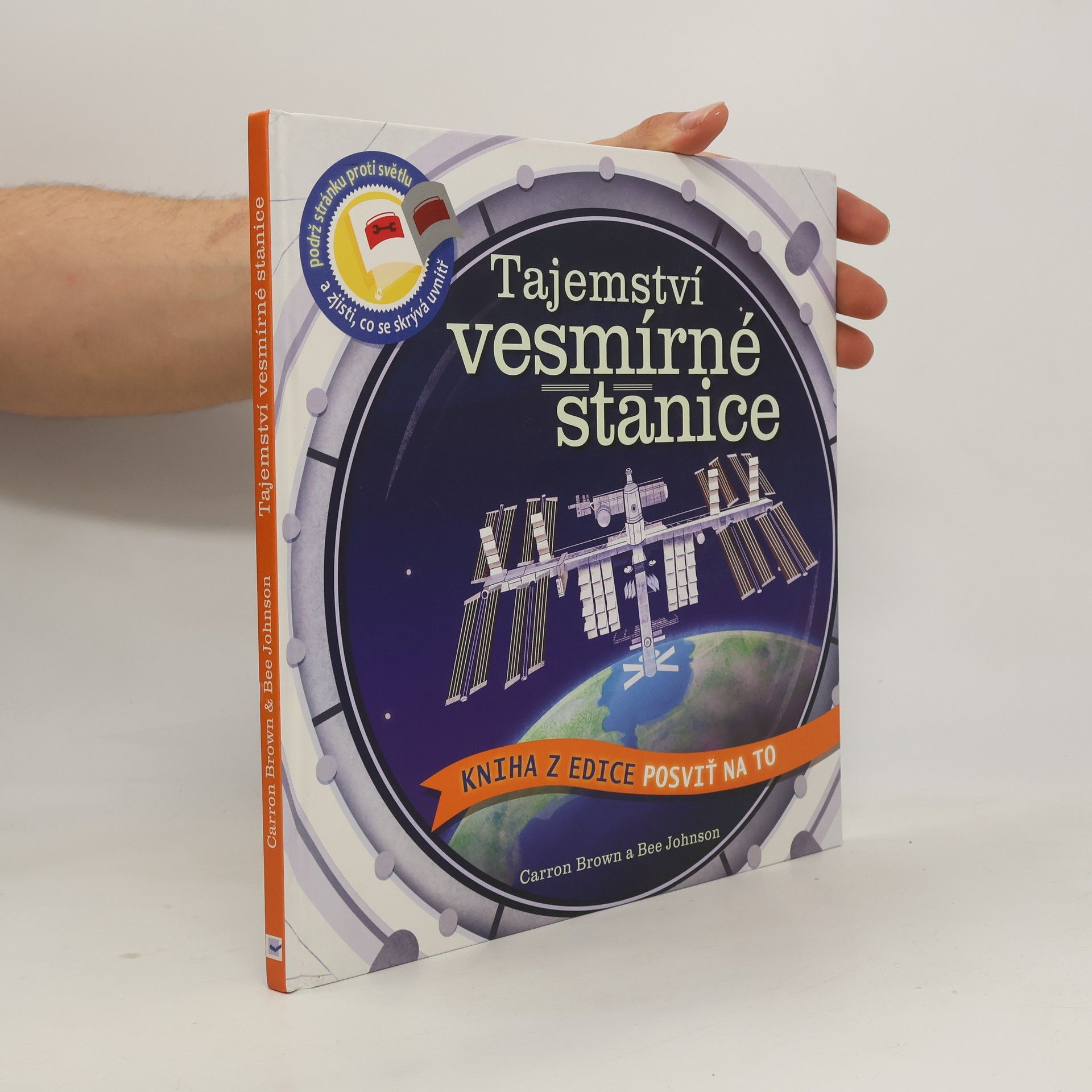 Carron Brown Tajemství vesmírné stanice