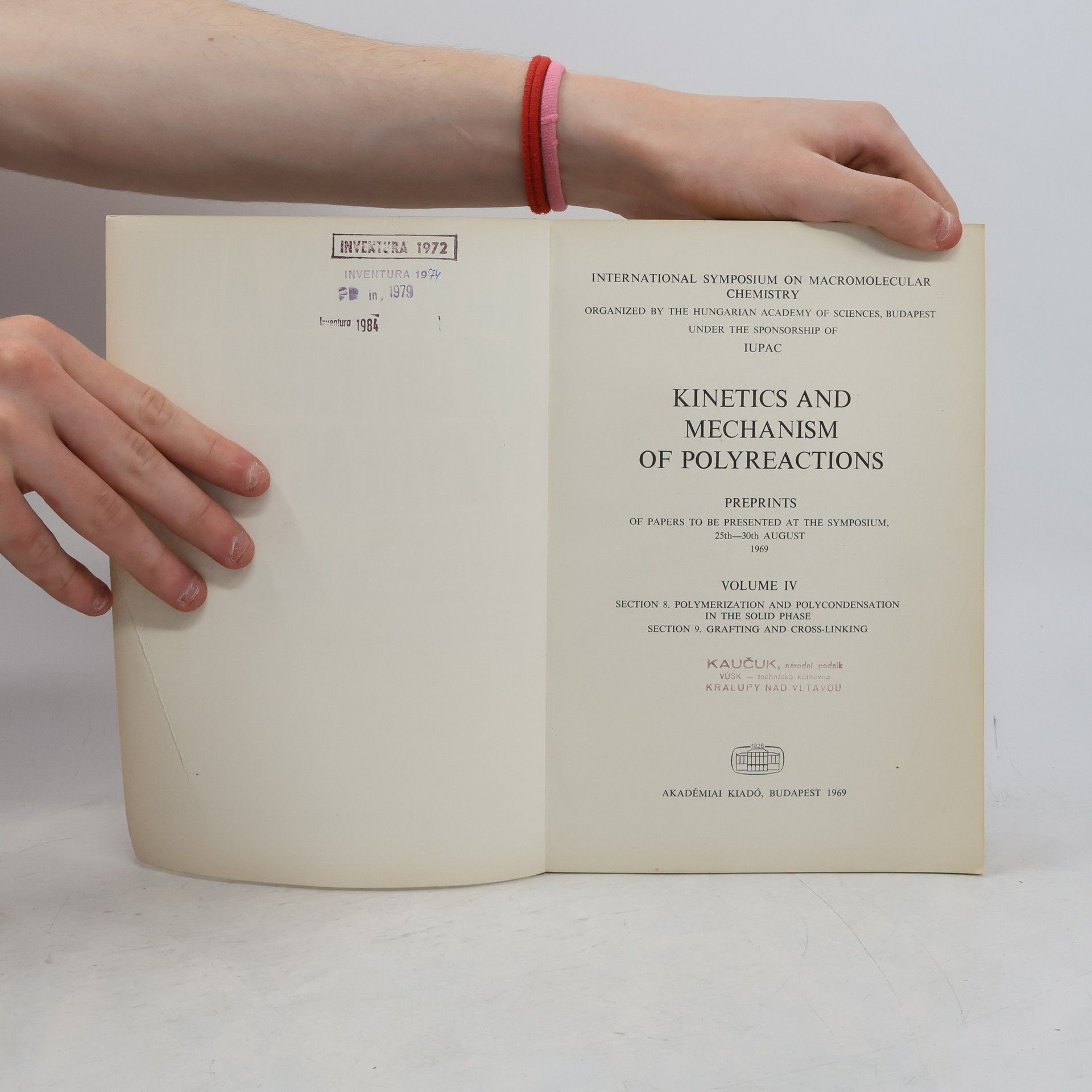 Collectif d'auteurs Kinetics and Mechanism of Polyreactions. Volume IV.