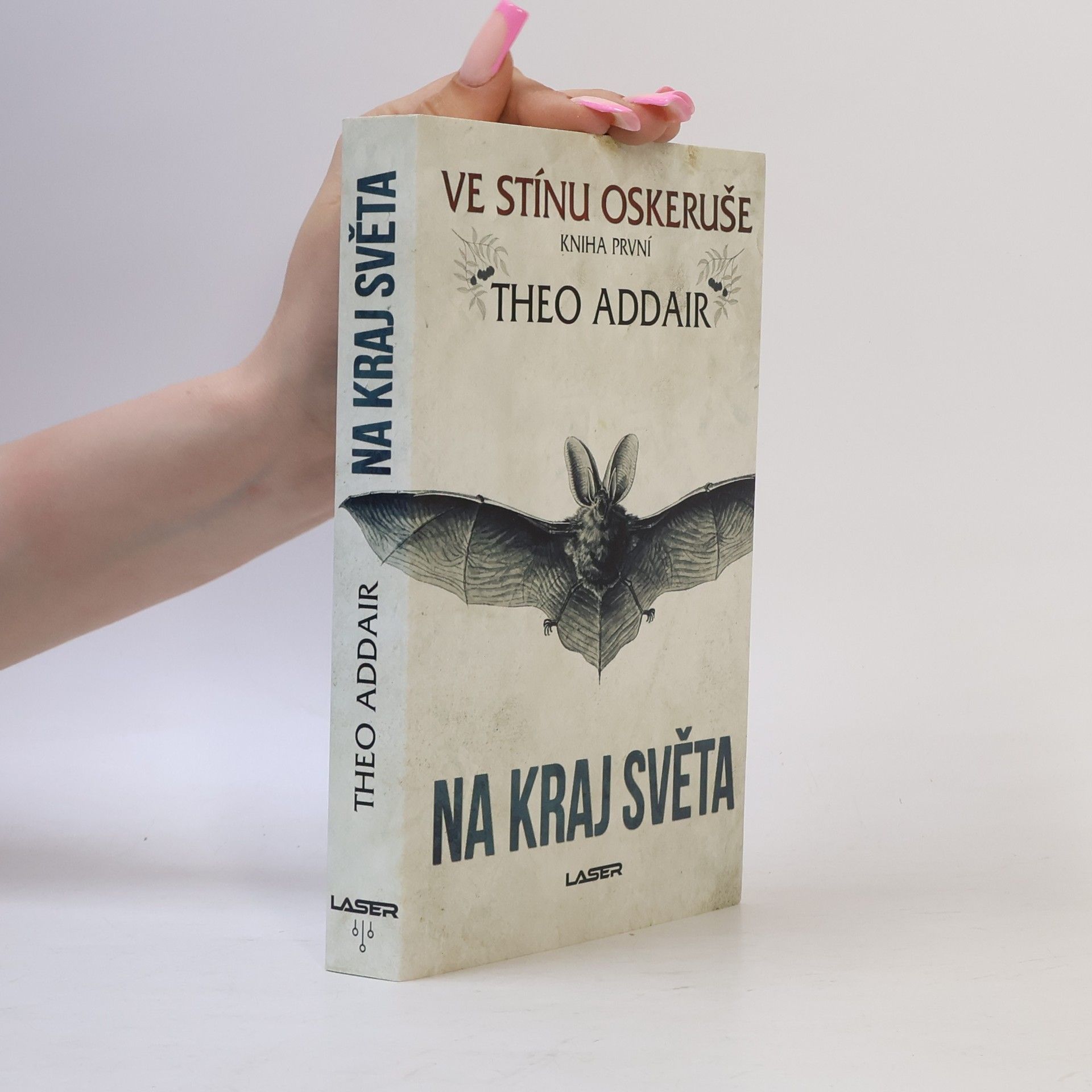 Theo Addair Na kraj světa