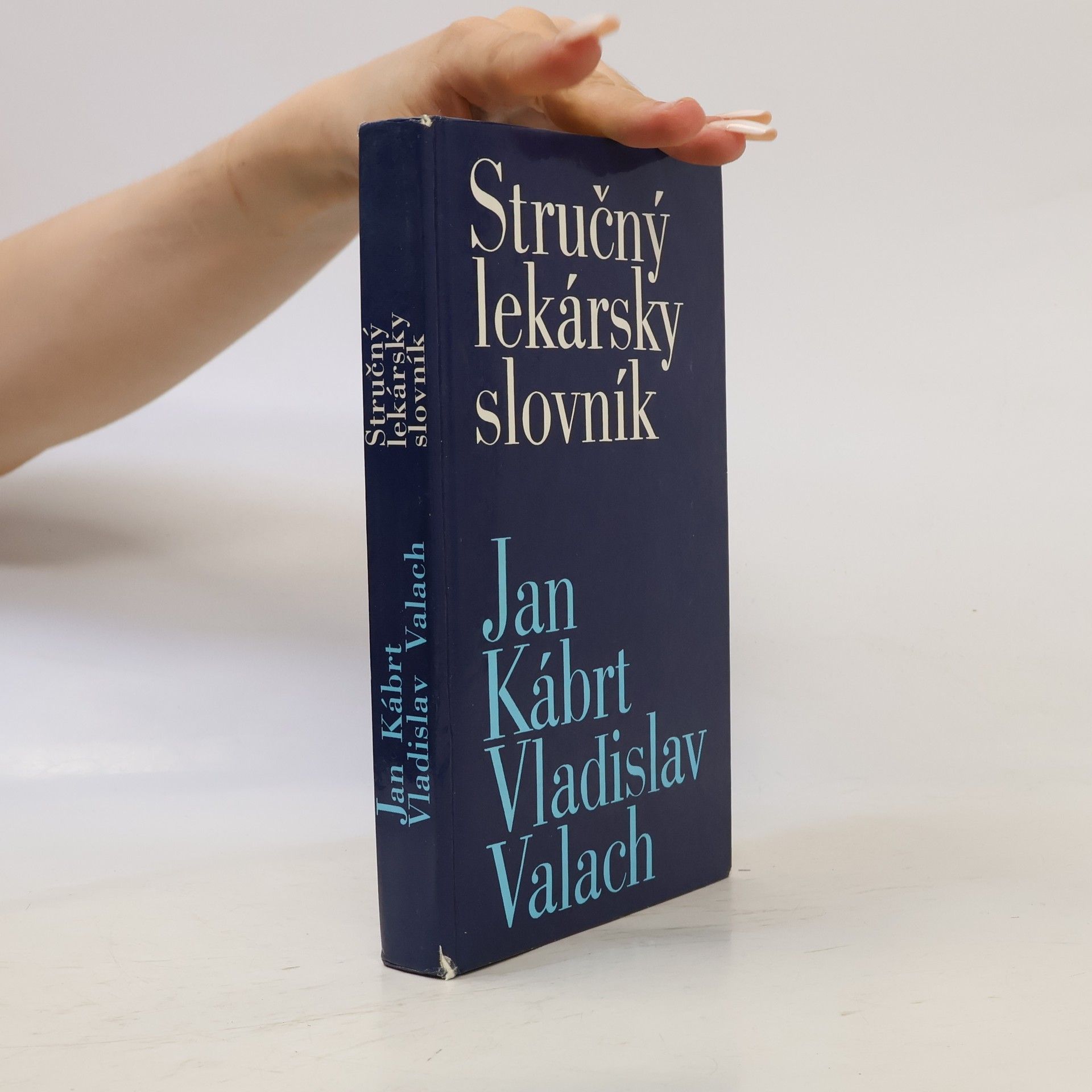 Vladislav Valach Stručný lekársky slovník