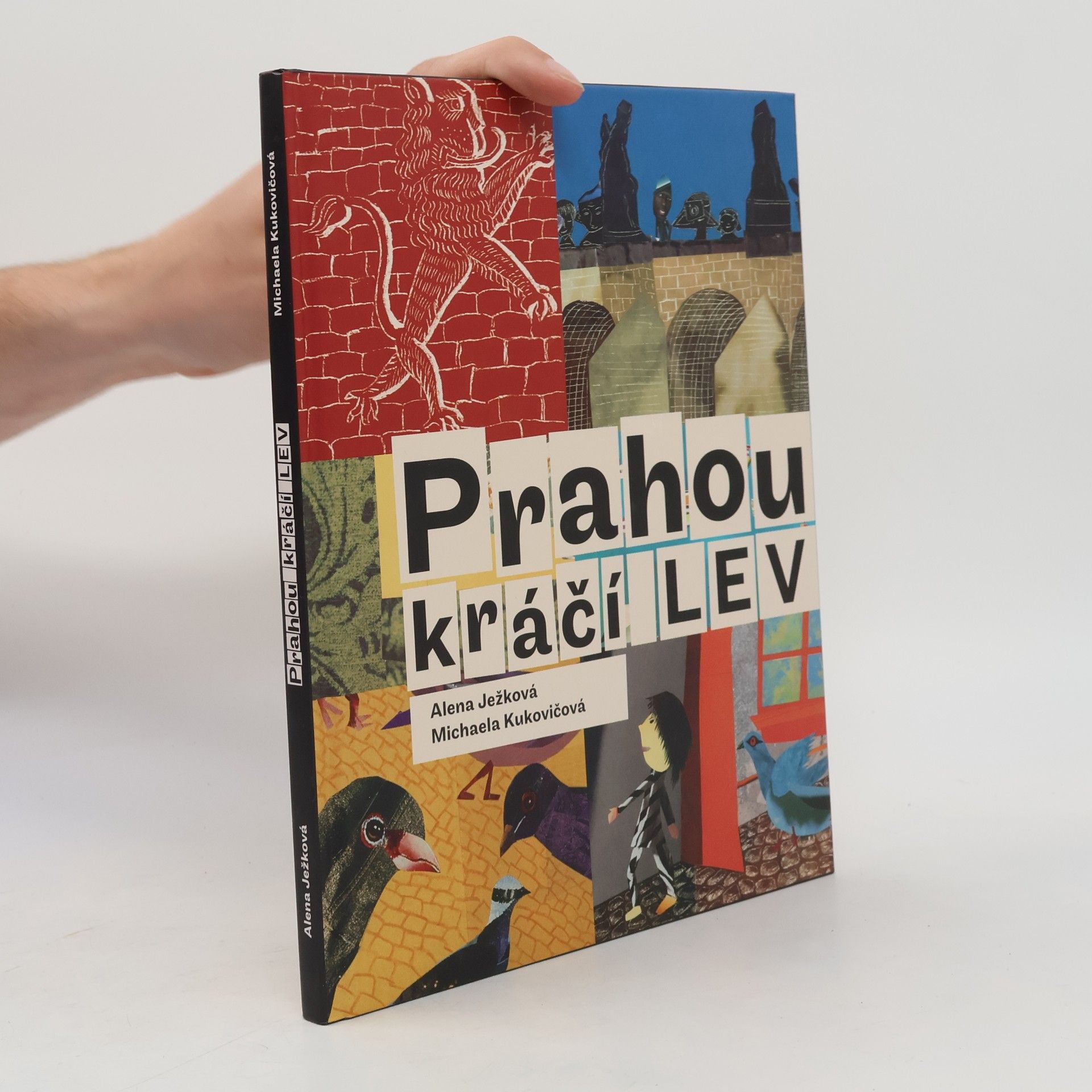 Michaela Kukovičová Prahou kráčí lev