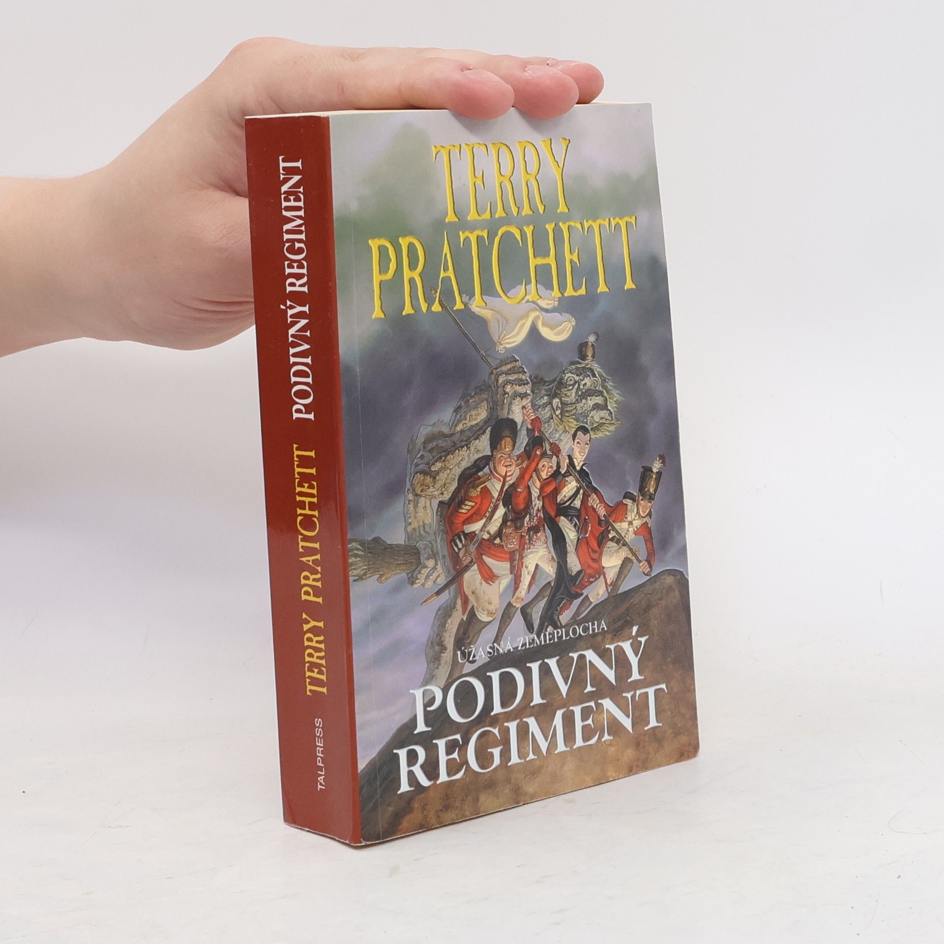 Terry Pratchett Podivný regiment
