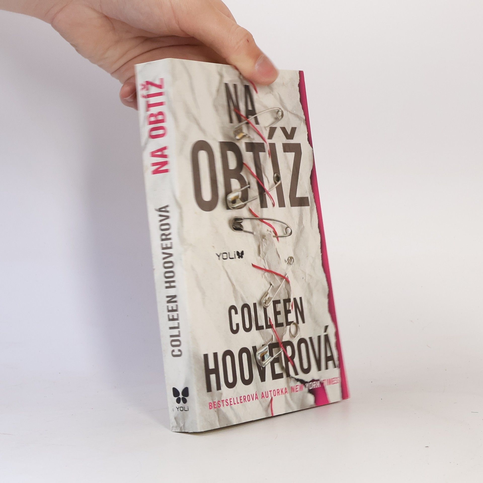 Colleen Hoover Na obtíž