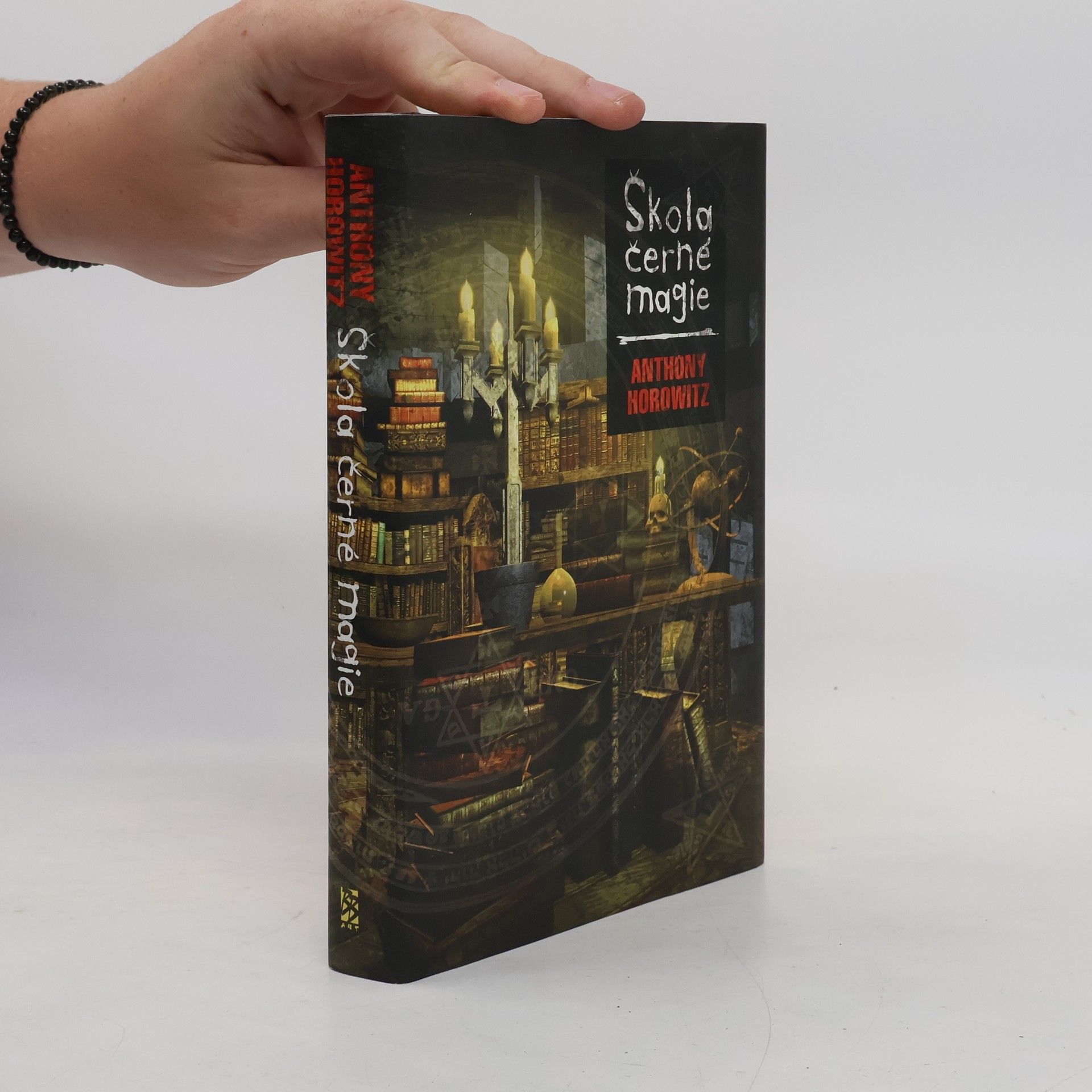 Anthony Horowitz Škola černé magie