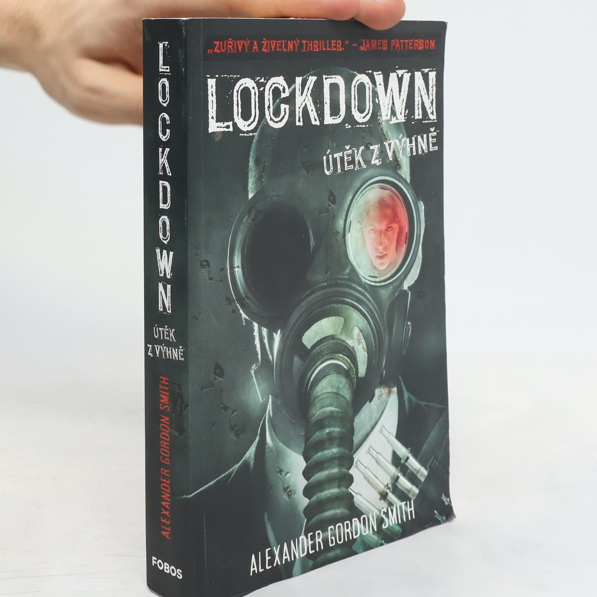 Alexander Gordon Smith Lockdown