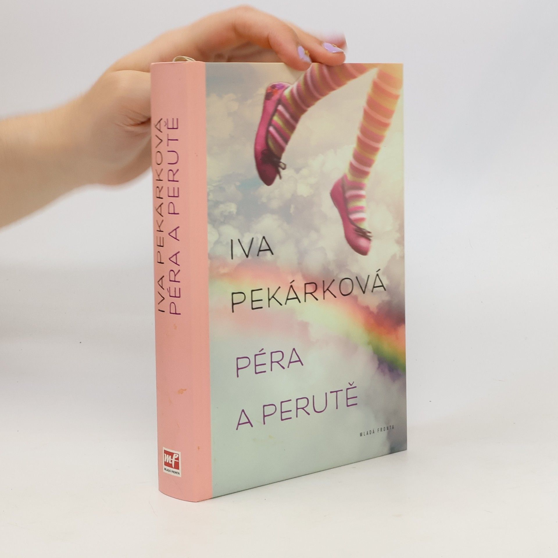 Iva Pekárková Péra a perutě