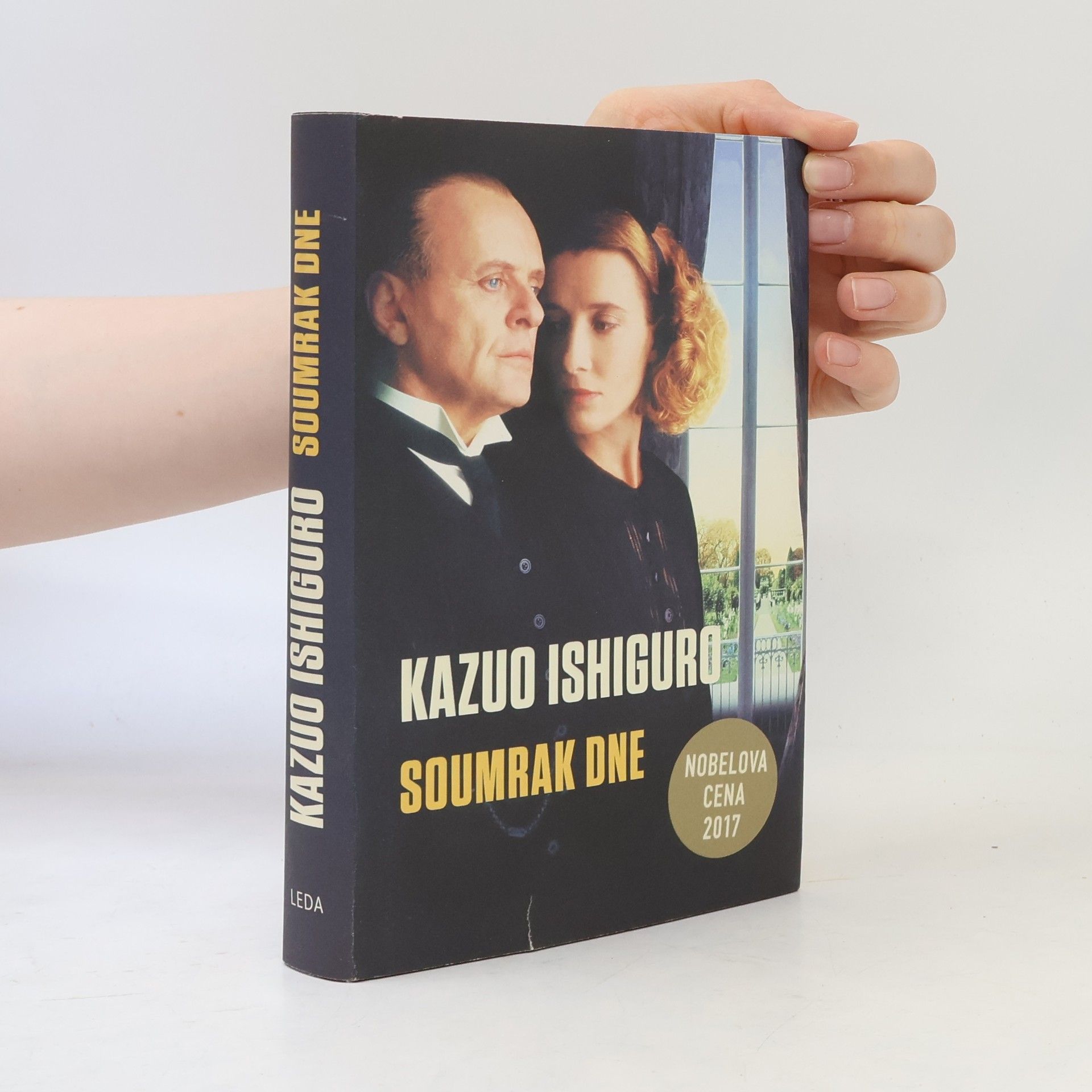 Kazuo Ishiguro Soumrak dne