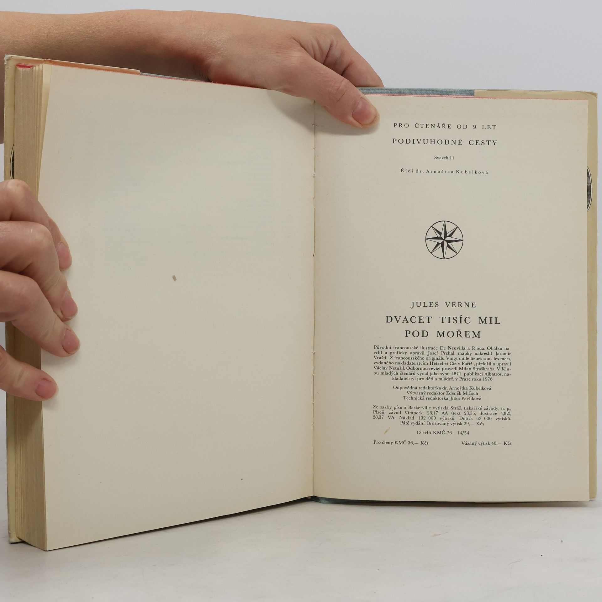 Jules Verne Dvacet tisíc mil pod mořem