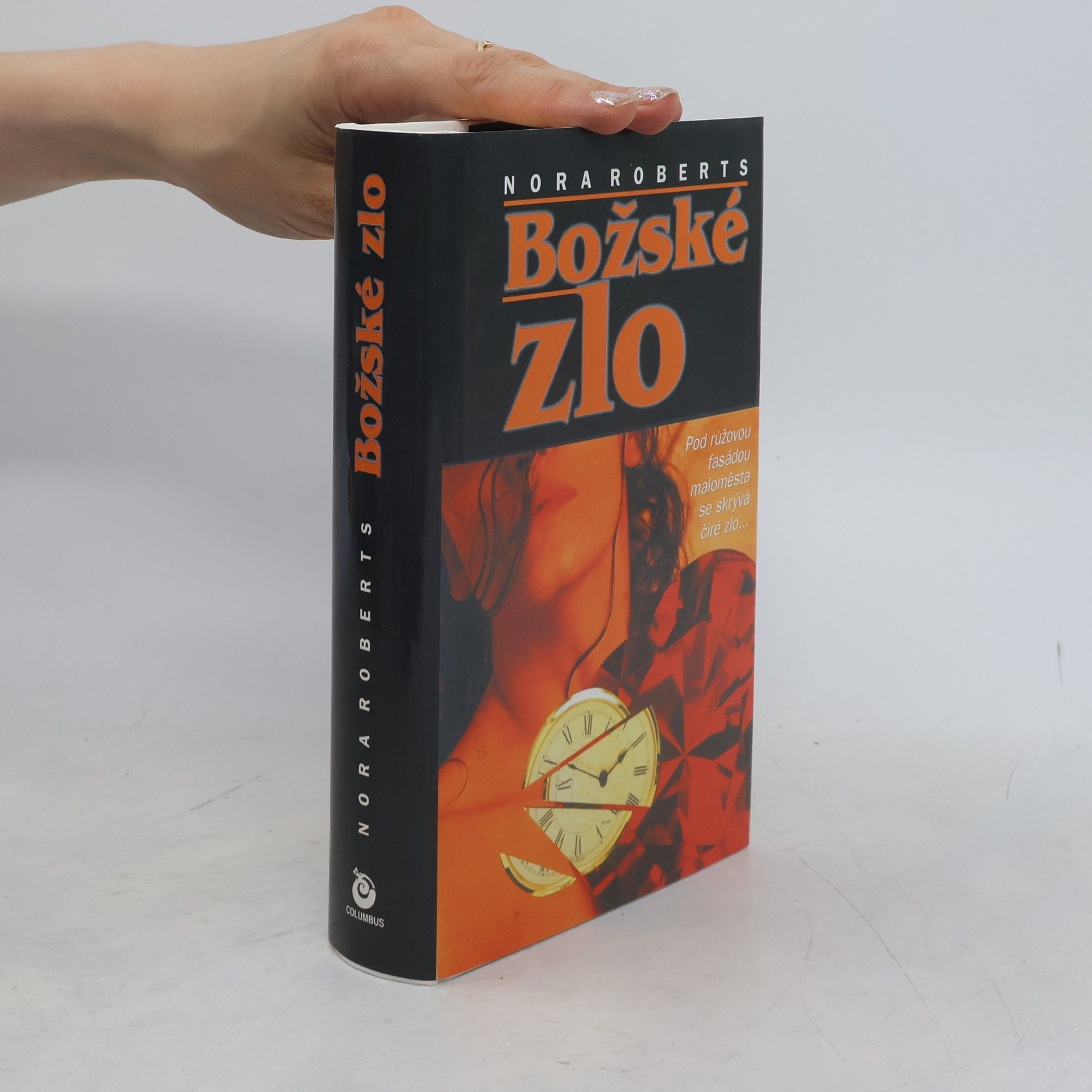 Nora Roberts Božské zlo