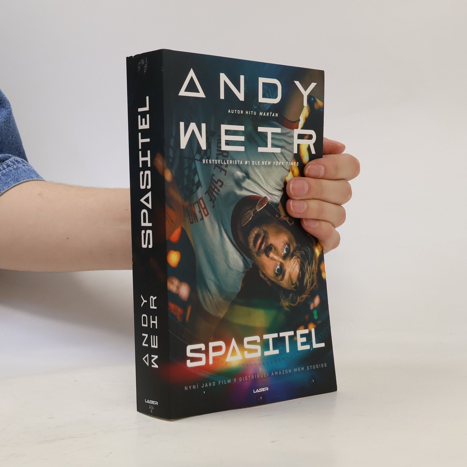 Andy Weir Spasitel