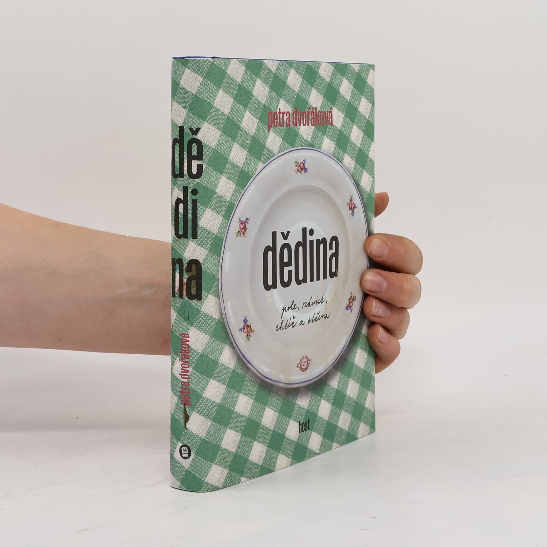 Petra Dvořáková Dědina: pole, závist, chtíč a otčina