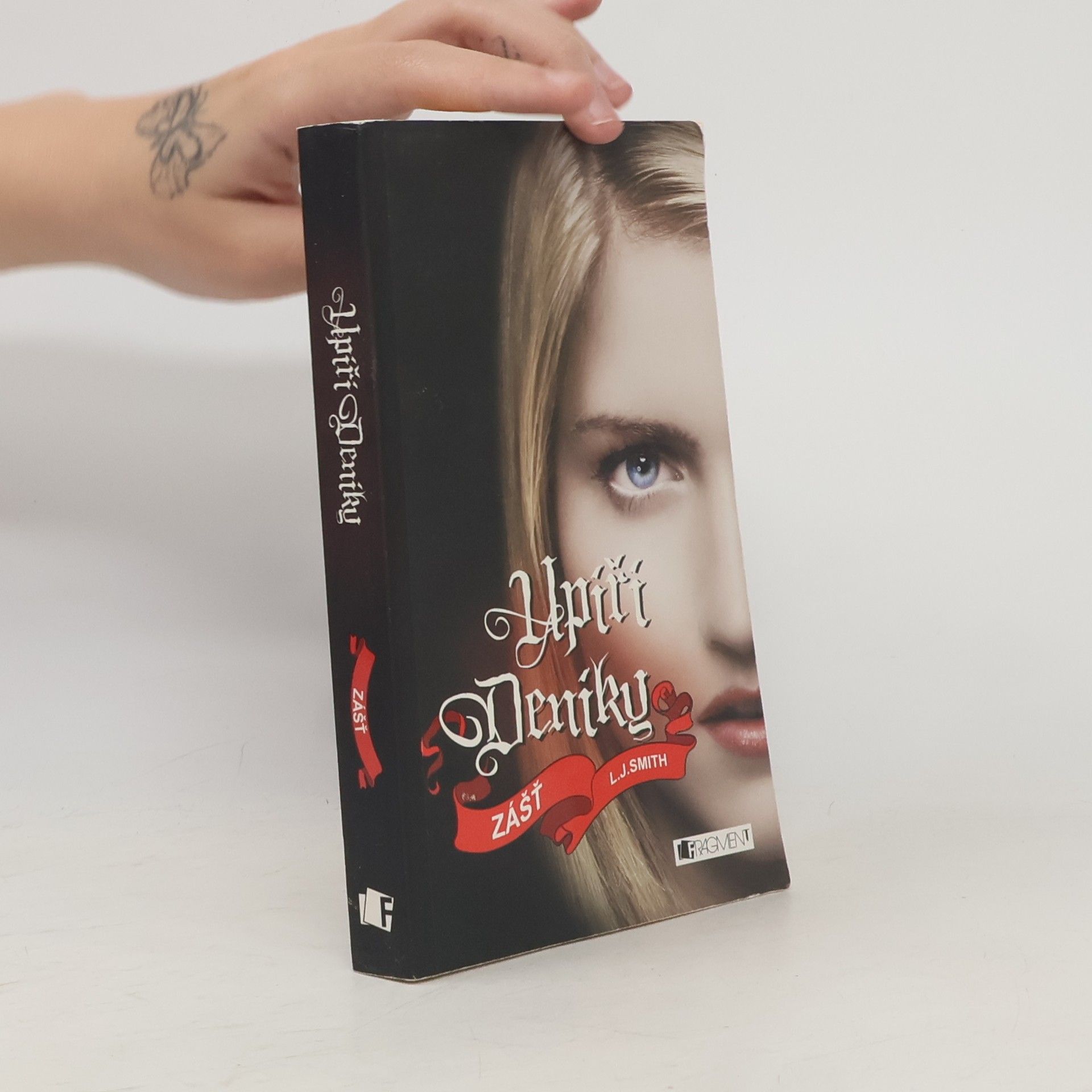 L. J. Smith Upíří deníky. Zášť