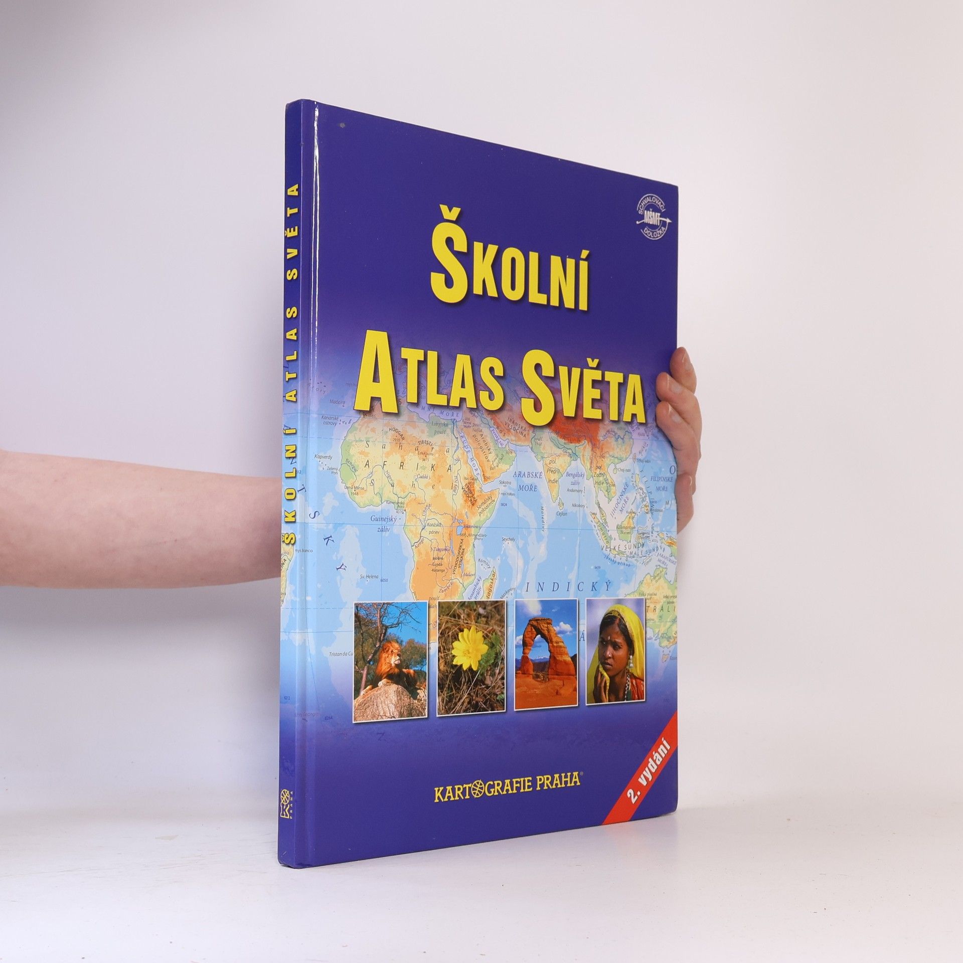 Kolektiv autorů Školní atlas světa