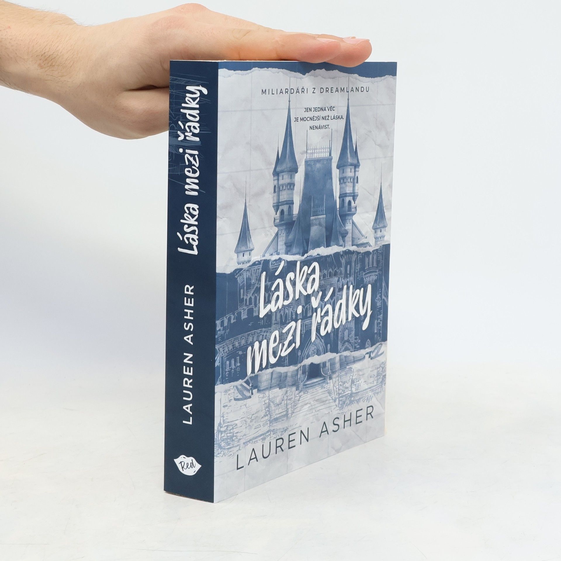 Lauren Asher Láska mezi řádky