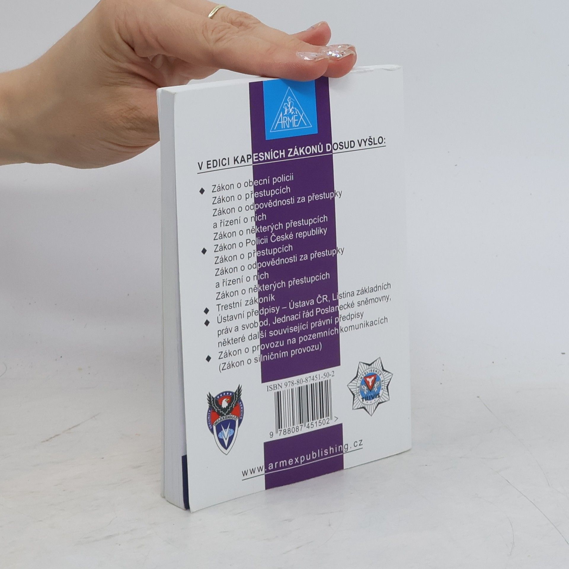 Česko Úplné znění zákona č. 361/2000 Sb., o provozu na pozemních komunikacích a o změnách některých zákonů (zákon o silničním provozu)