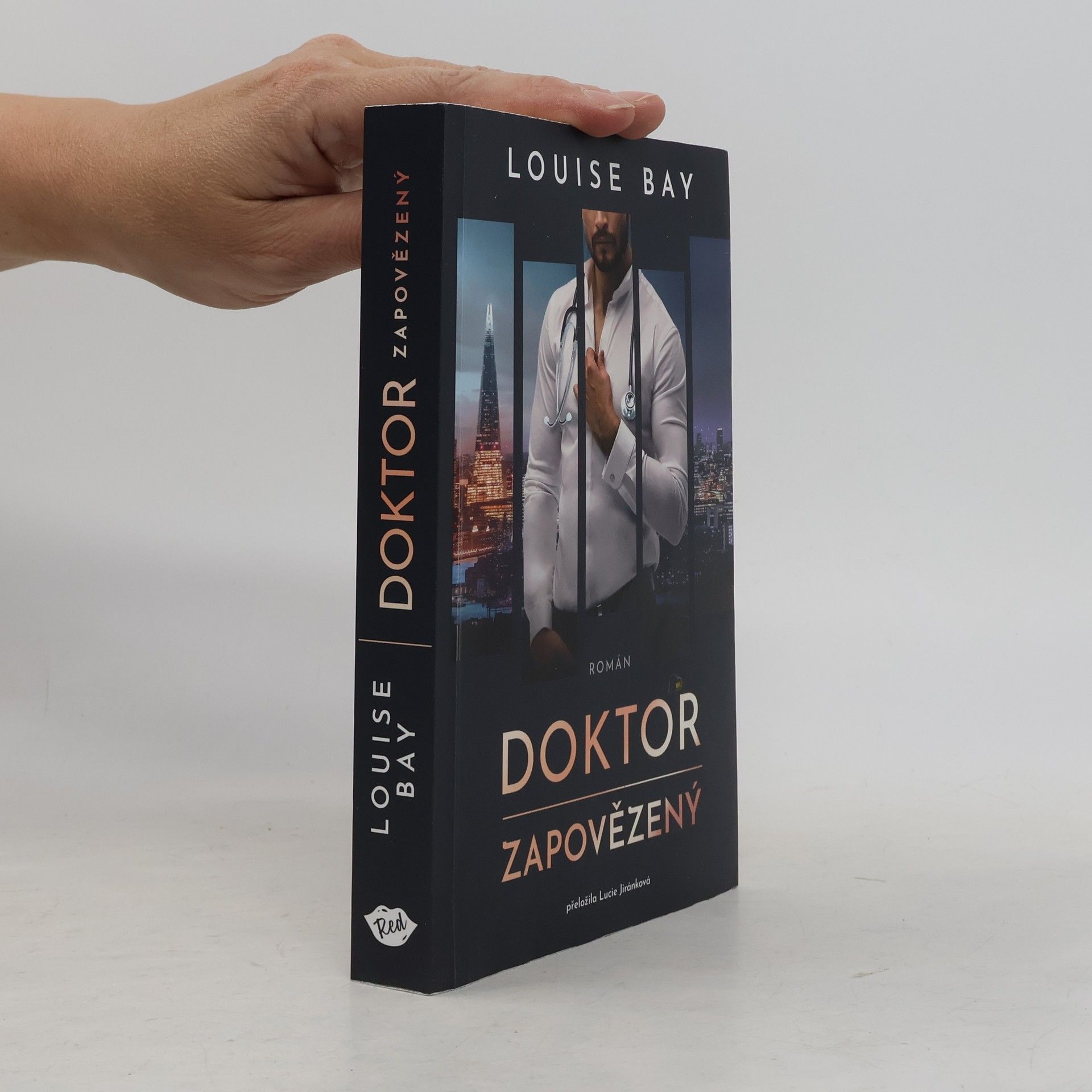 Louise Bay Doktor Zapovězený