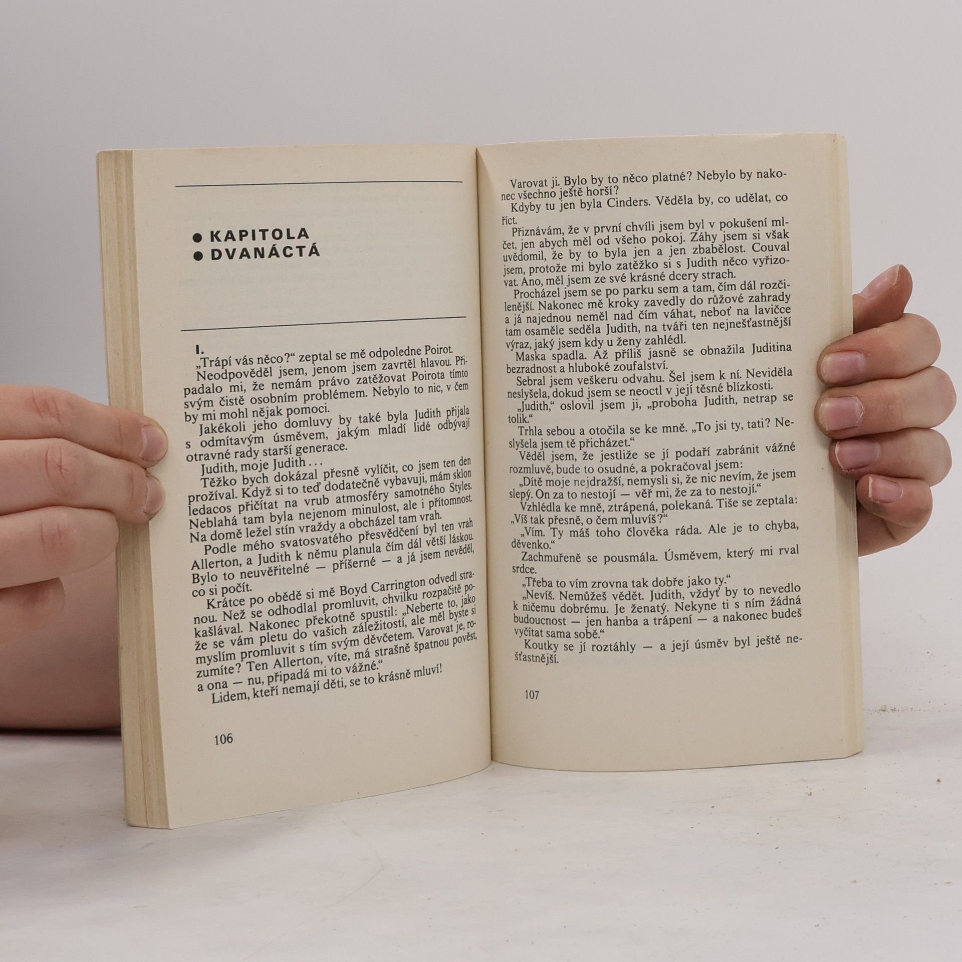 Agatha Christie Opona