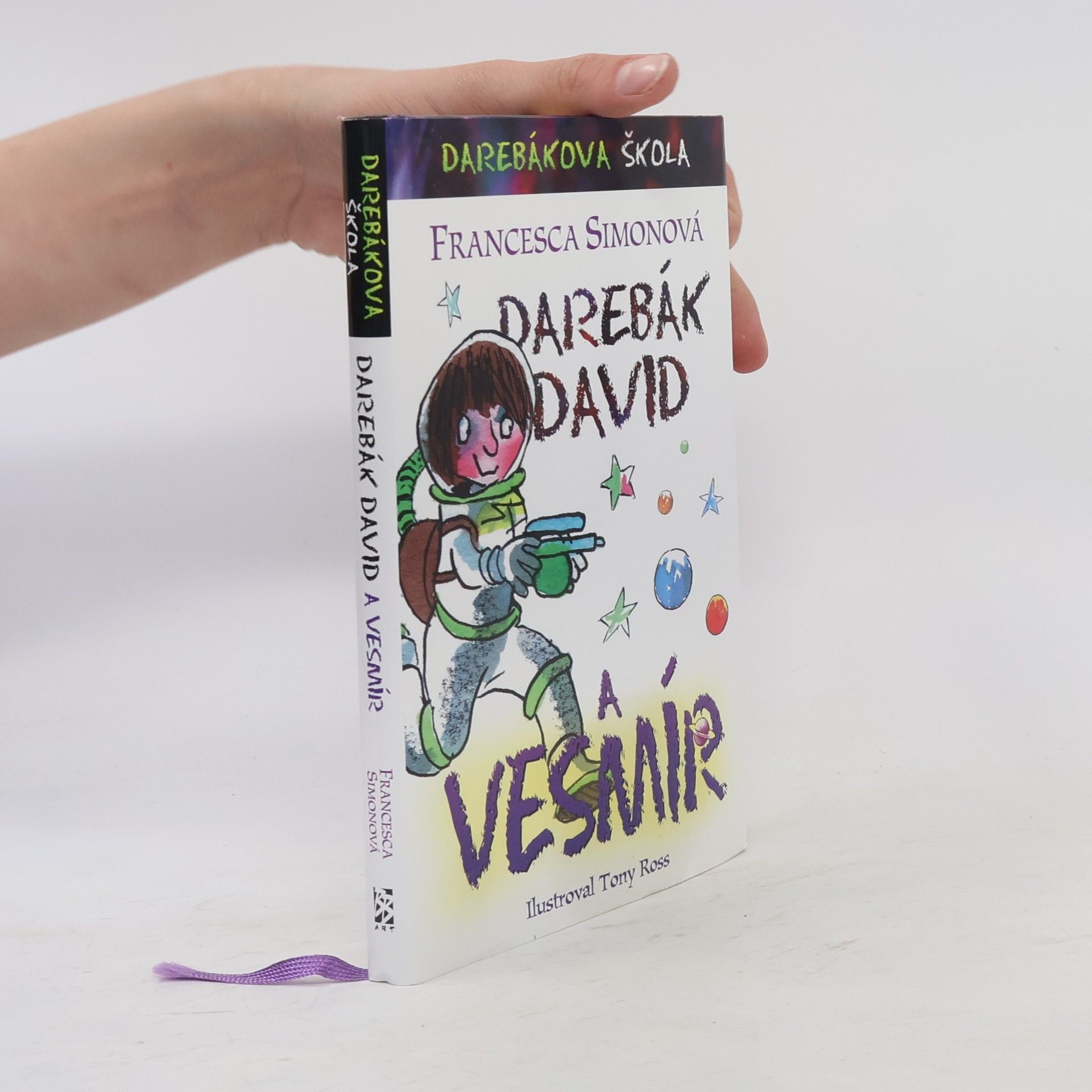 Francesca Simon Darebák David a vesmír