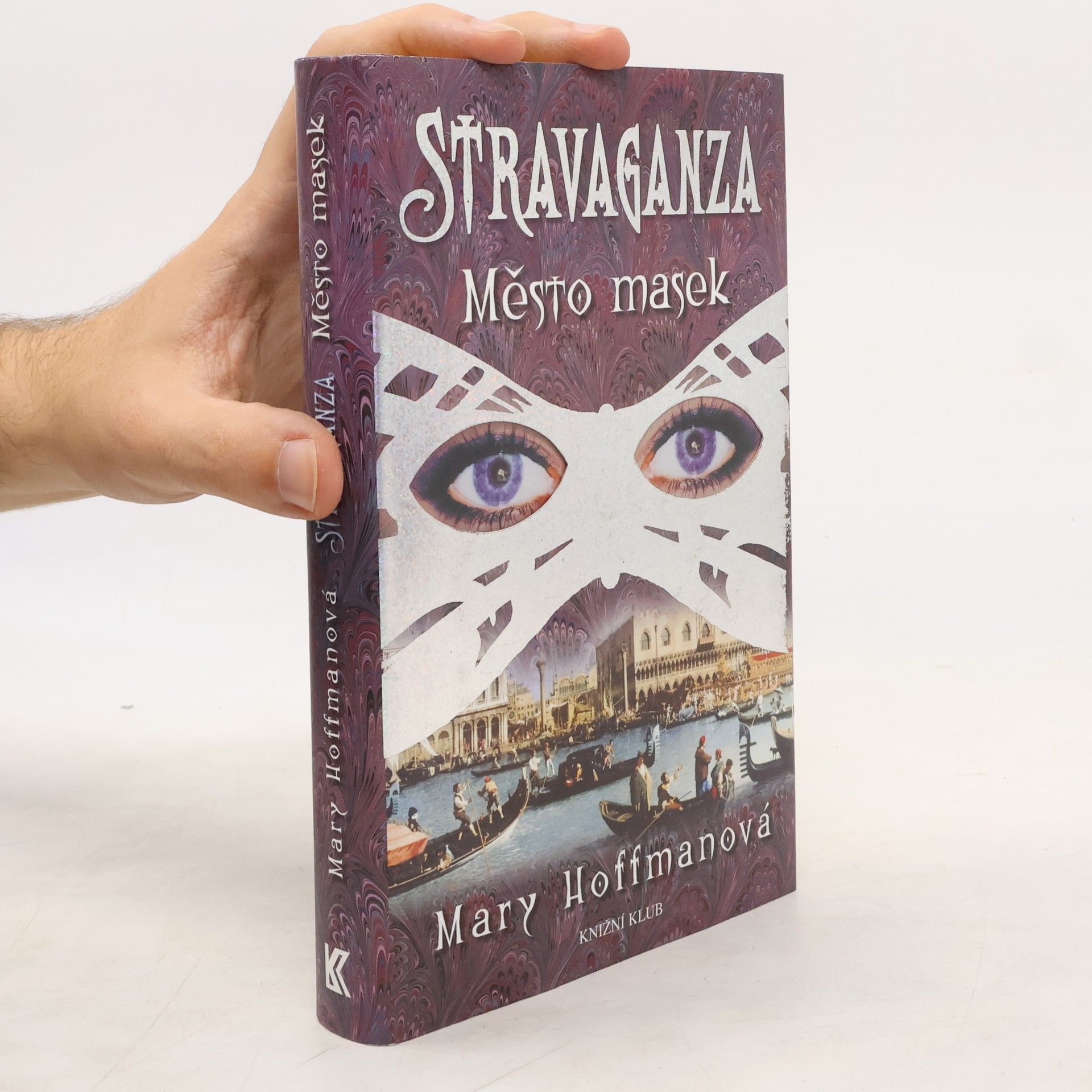 Mary Hoffman Stravaganza. Město masek