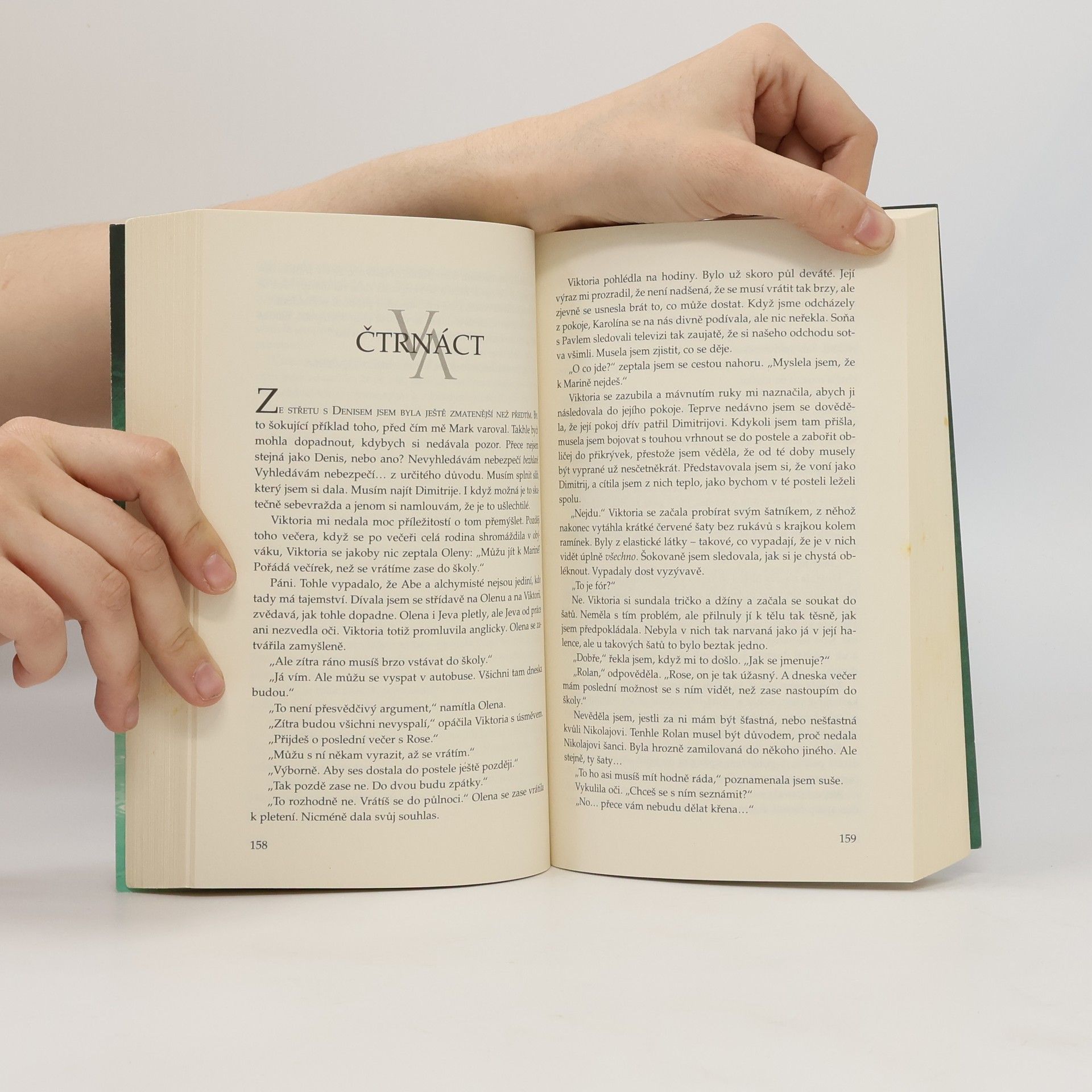 Richelle Mead Vampýrská akademie 4: Krvavý slib