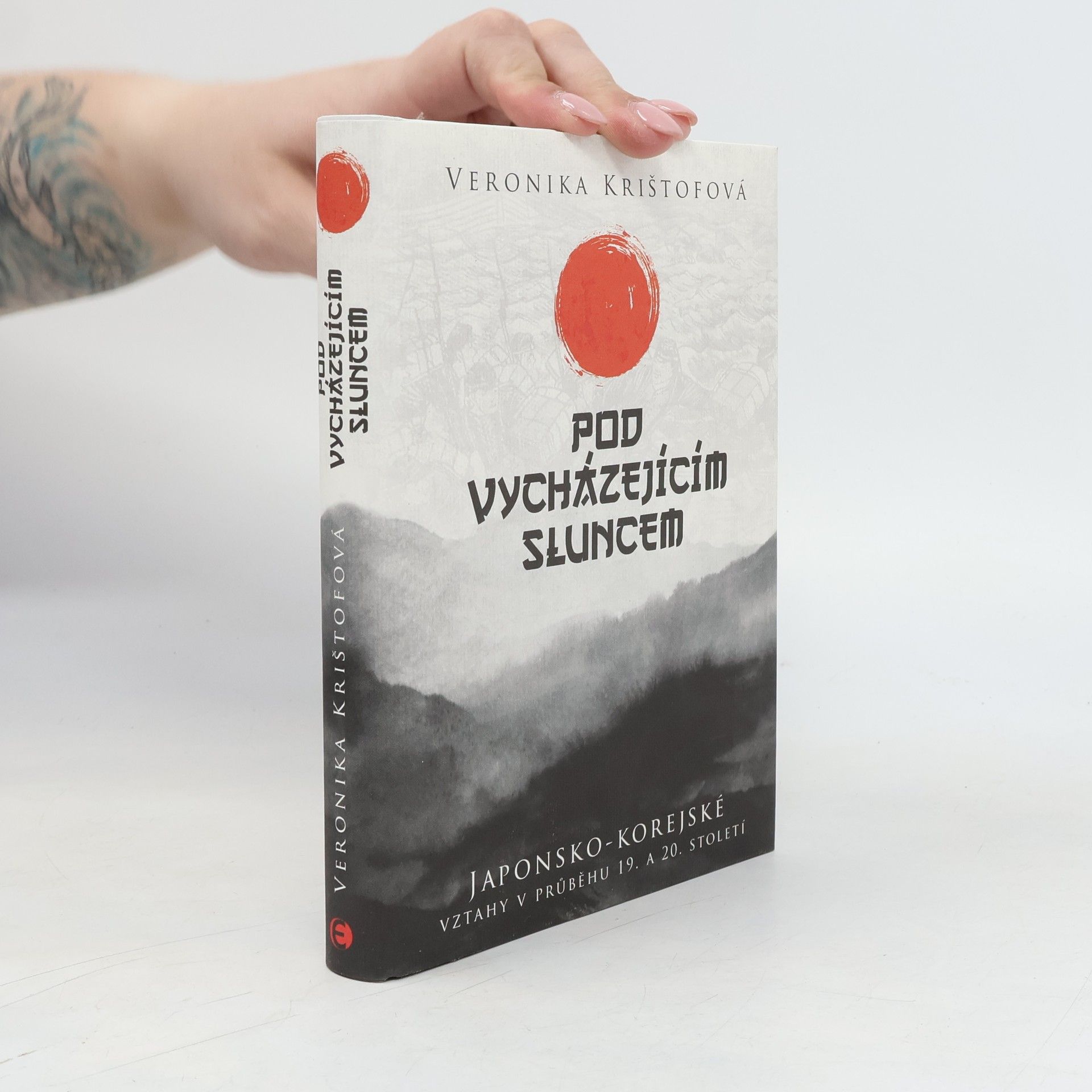 Veronika Krištofová Pod vycházejícím sluncem